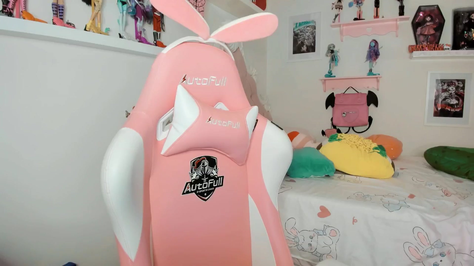 Gallery image thumbnail from Cherrycute666's myfreecams stream on, 03/07/2026, 06:42 image 16 of 20