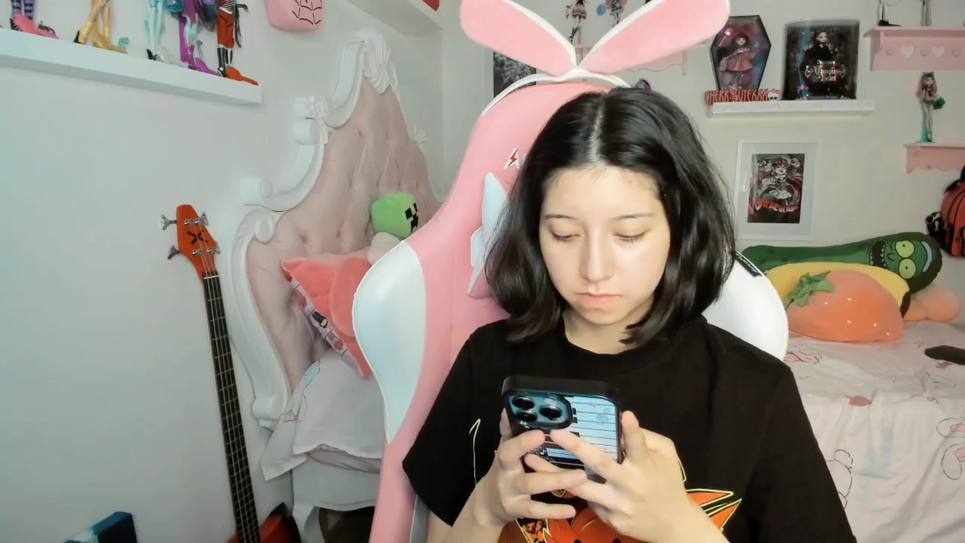 Gallery image thumbnail from Cherrycute666's myfreecams stream on, 03/08/2026, 02:33 image 11 of 20