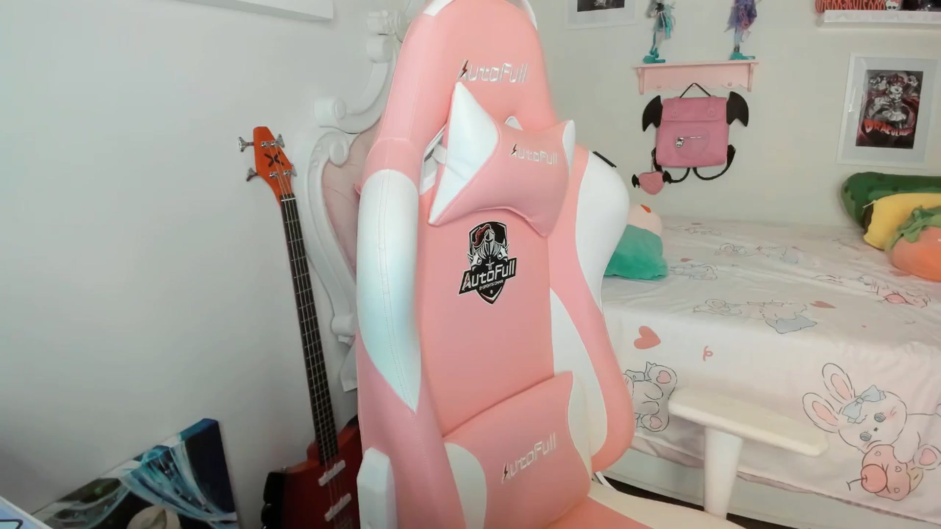 Gallery image thumbnail from Cherrycute666's myfreecams stream on, 03/08/2026, 02:33 image 12 of 20
