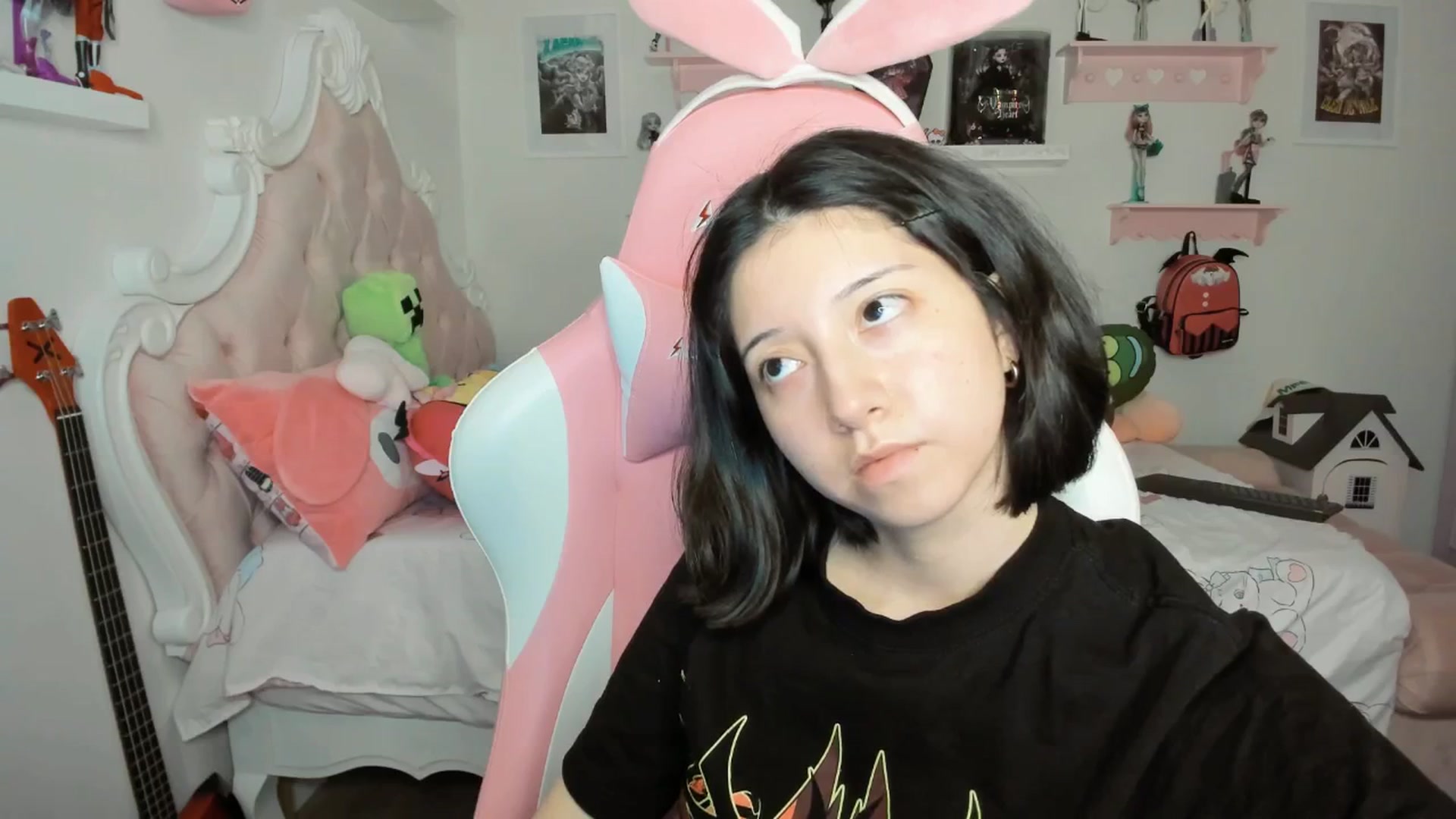Gallery image thumbnail from Cherrycute666's myfreecams stream on, 03/08/2026, 05:02 image 17 of 20