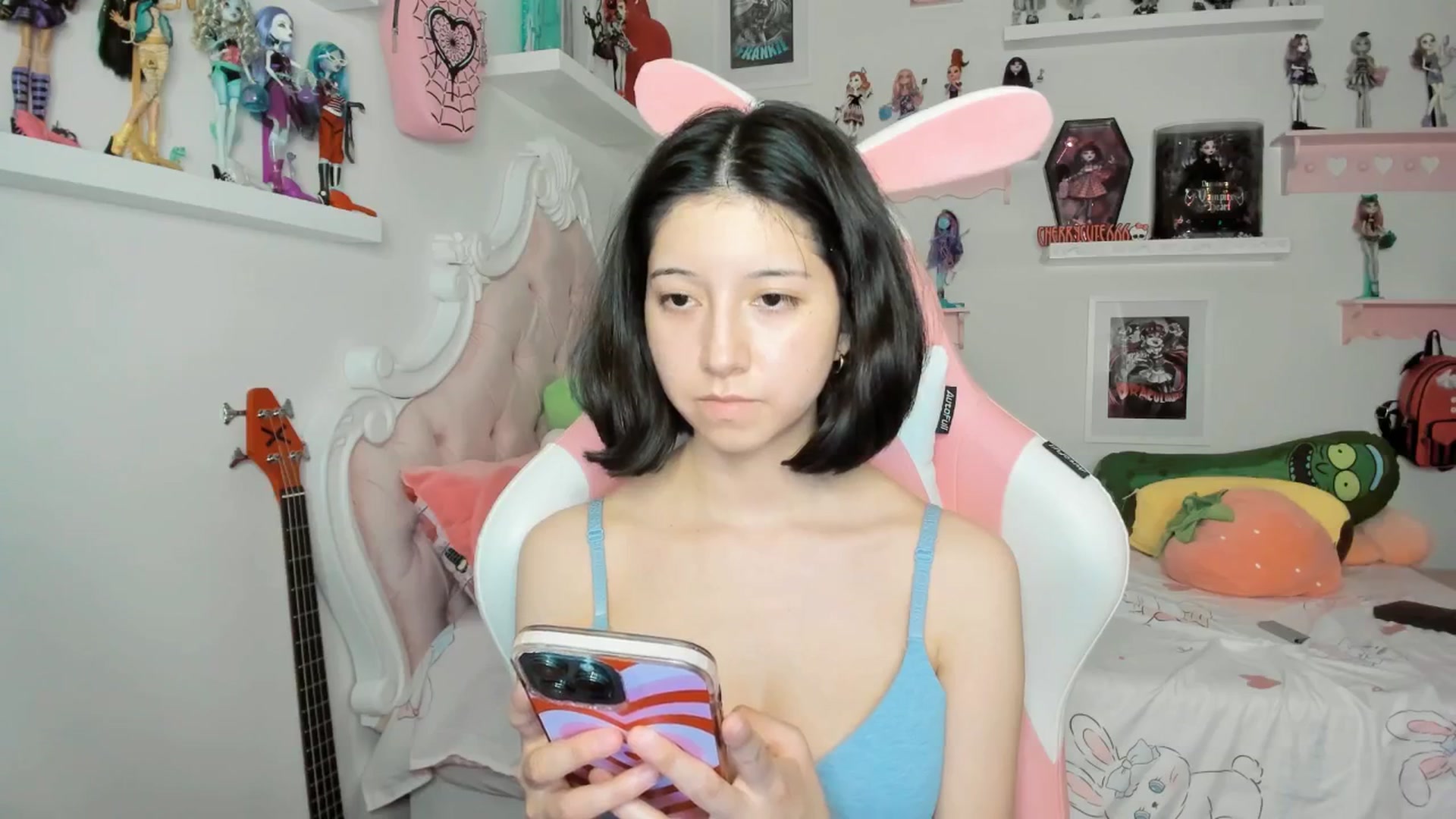 Gallery image thumbnail from Cherrycute666's myfreecams stream on, 03/08/2026, 07:13 image 18 of 20