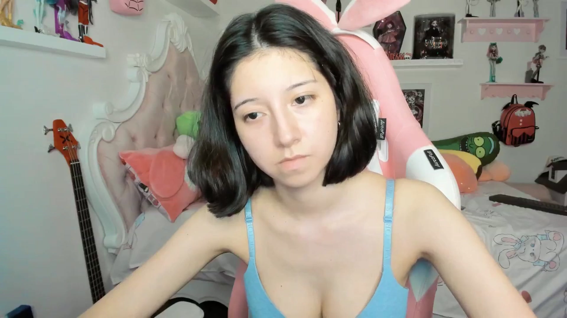 Gallery image thumbnail from Cherrycute666's myfreecams stream on, 03/08/2026, 07:13 image 15 of 20