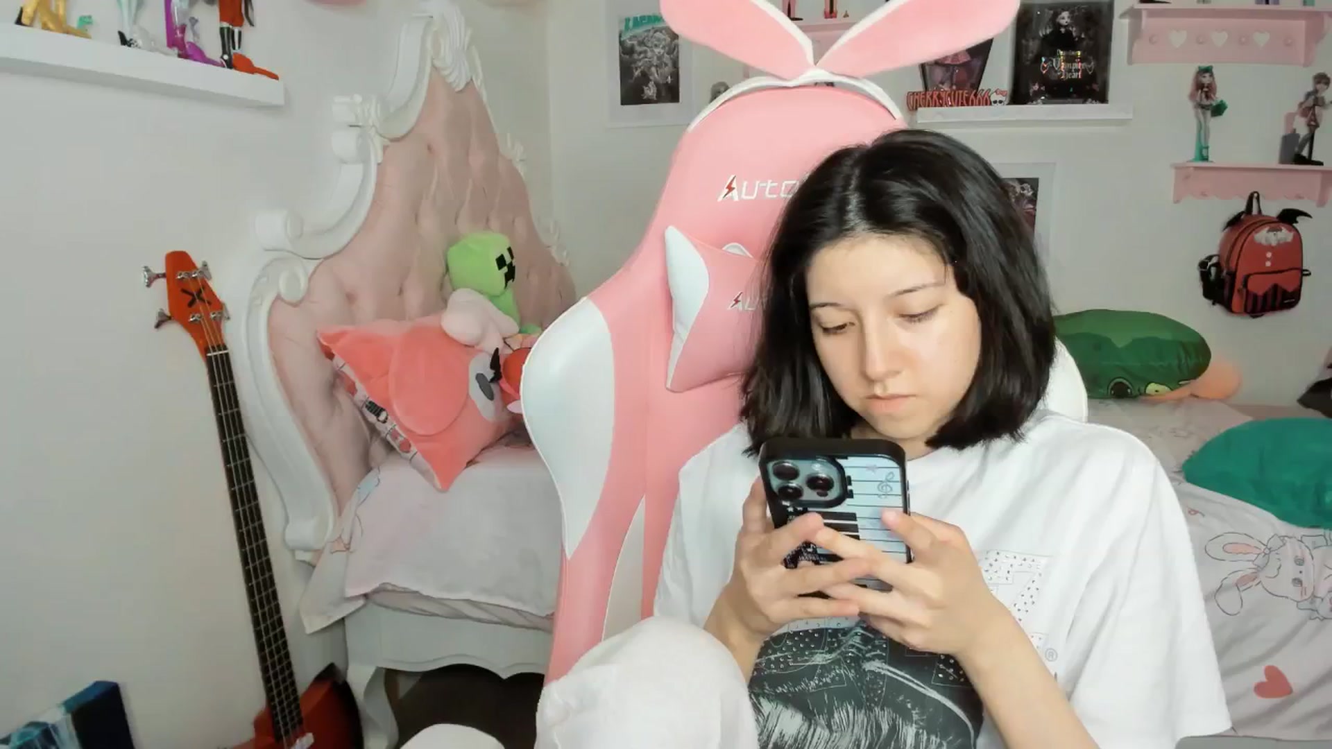 Gallery image thumbnail from Cherrycute666's myfreecams stream on, 03/09/2026, 05:48 image 12 of 20