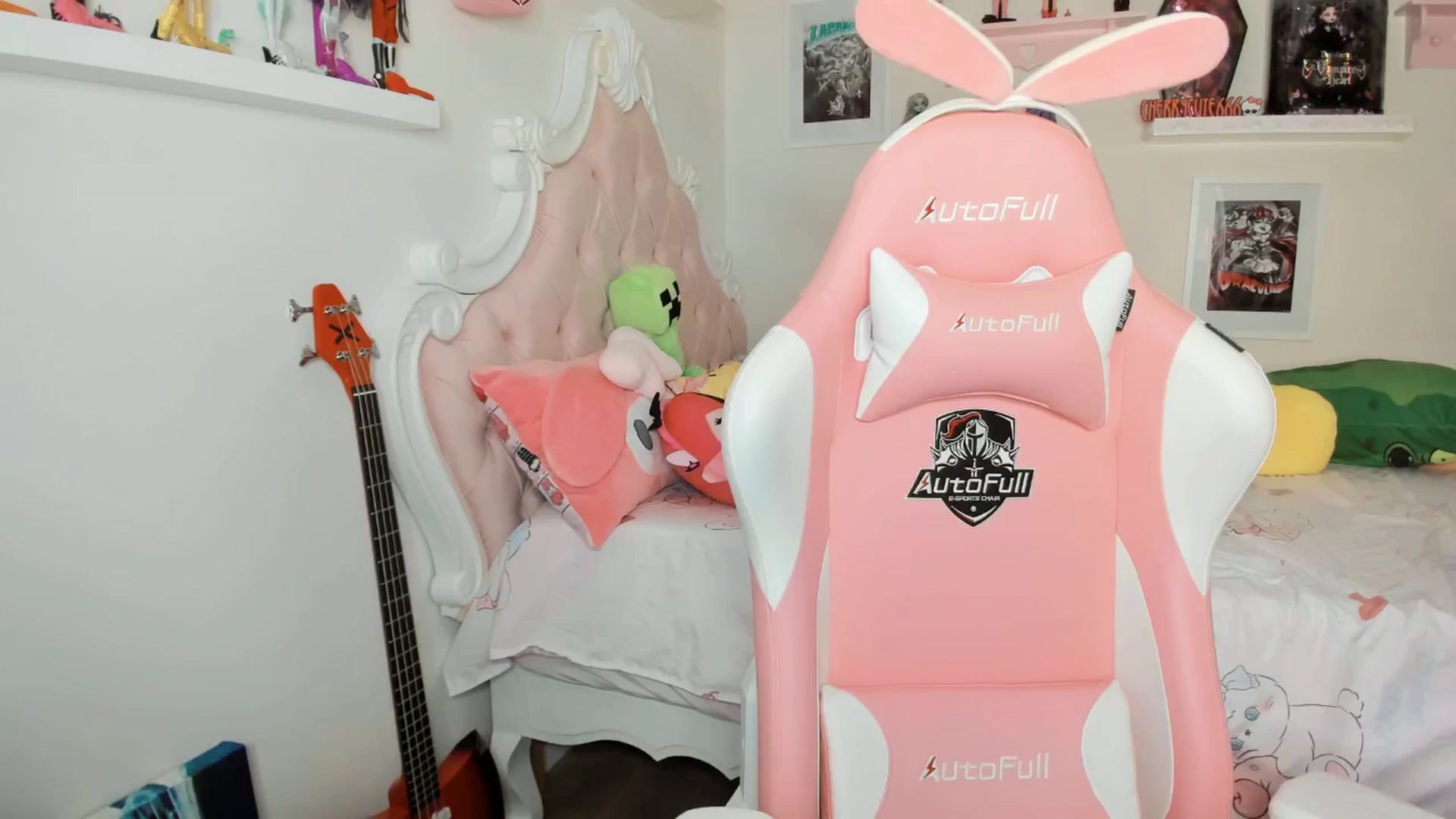 Gallery image thumbnail from Cherrycute666's myfreecams stream on, 03/09/2026, 05:48 image 15 of 20