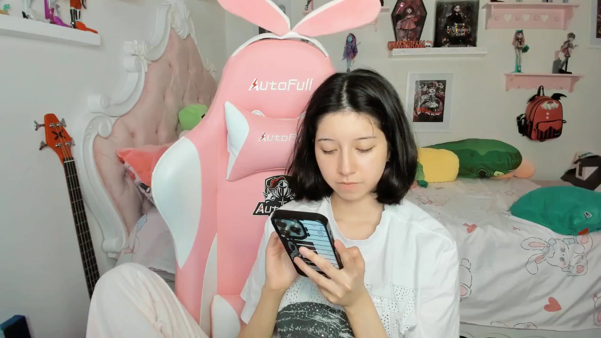 Gallery image thumbnail from Cherrycute666's myfreecams stream on, 03/09/2026, 05:48 image 4 of 20