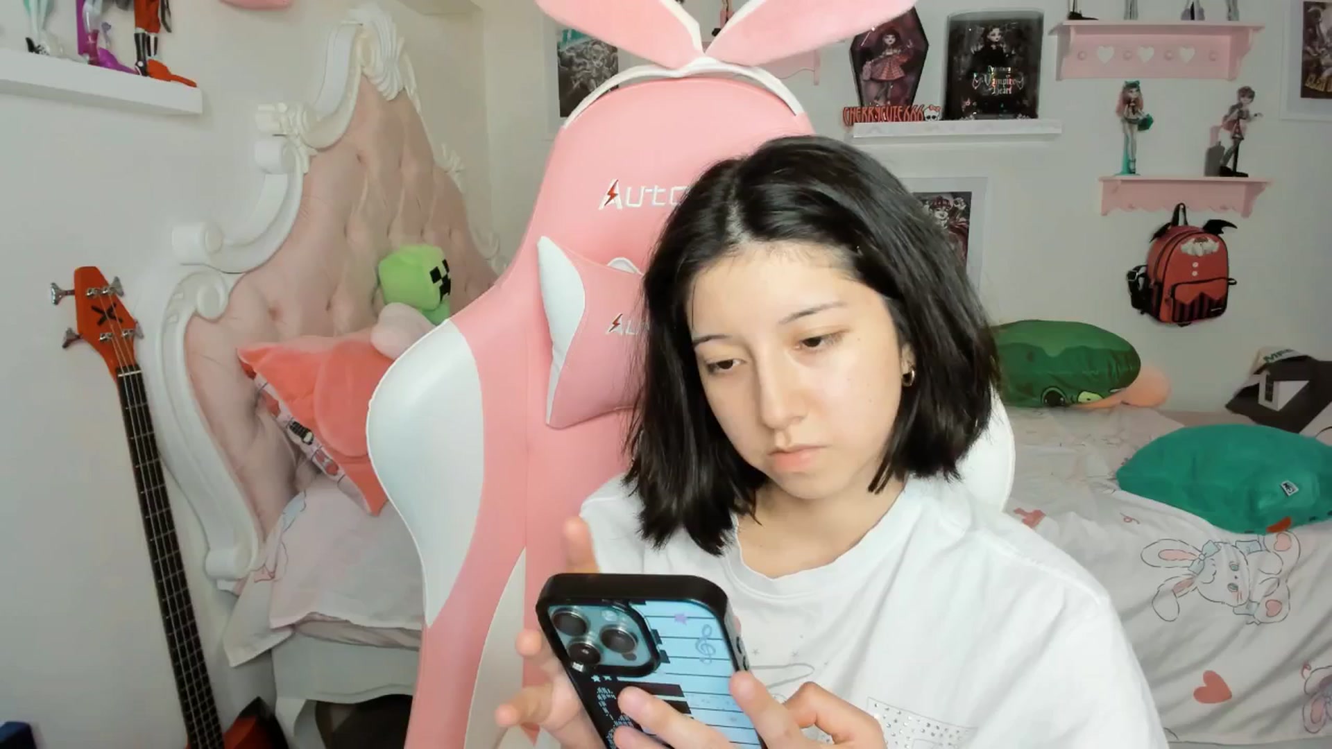 Gallery image thumbnail from Cherrycute666's myfreecams stream on, 03/09/2026, 05:48 image 16 of 20