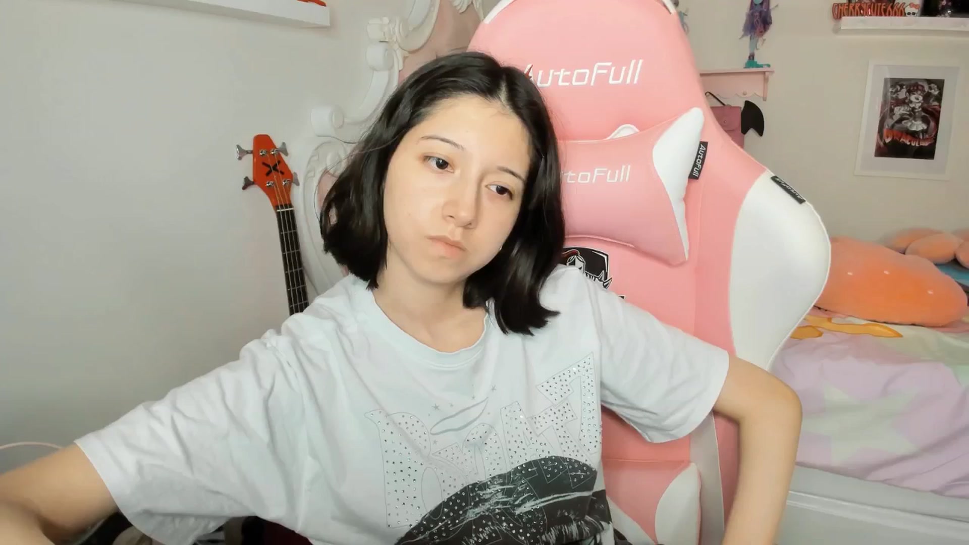 Gallery image thumbnail from Cherrycute666's myfreecams stream on, 03/13/2026, 24:39 image 18 of 20