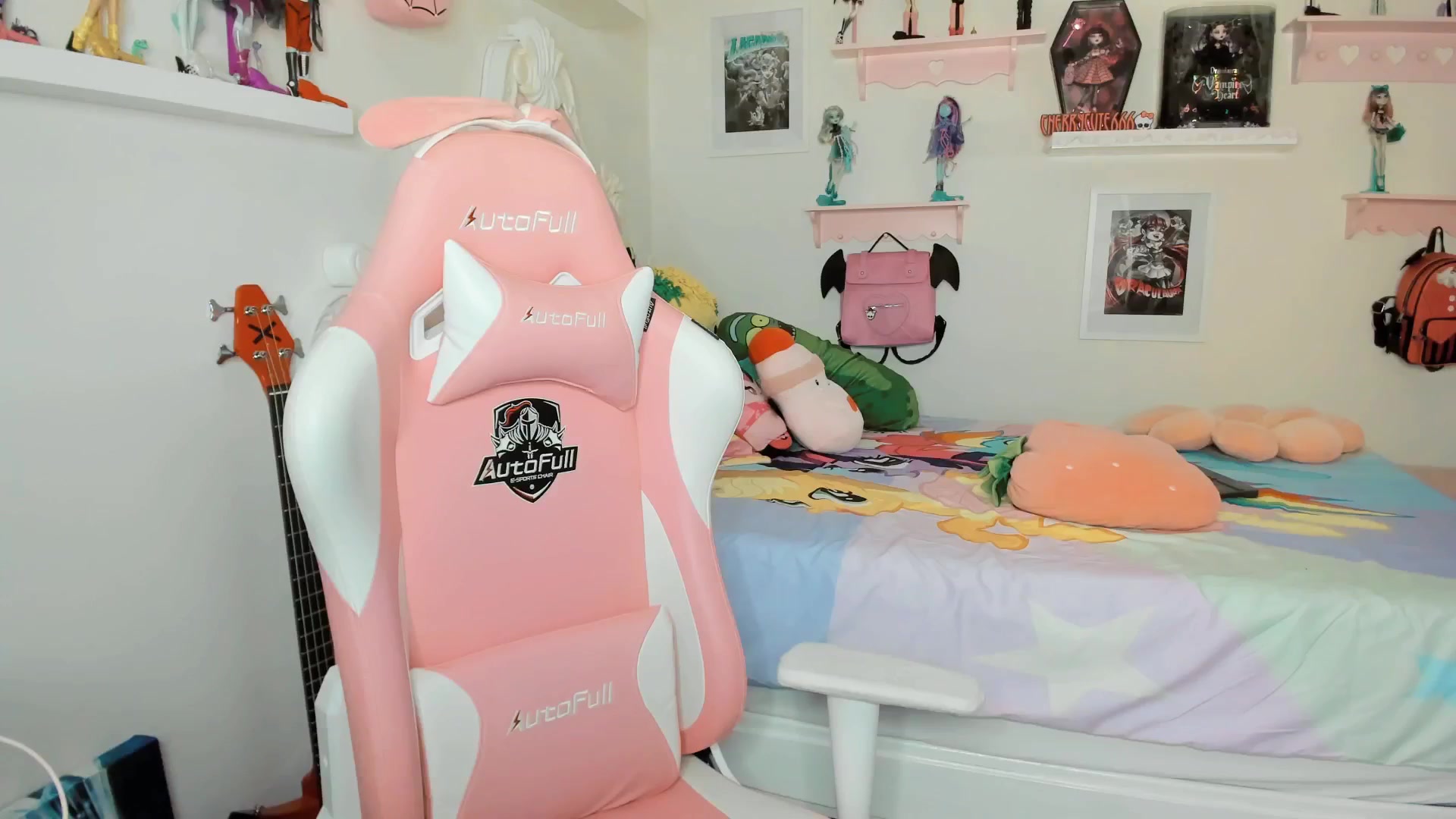 Gallery image thumbnail from Cherrycute666's myfreecams stream on, 03/13/2026, 04:01 image 20 of 20