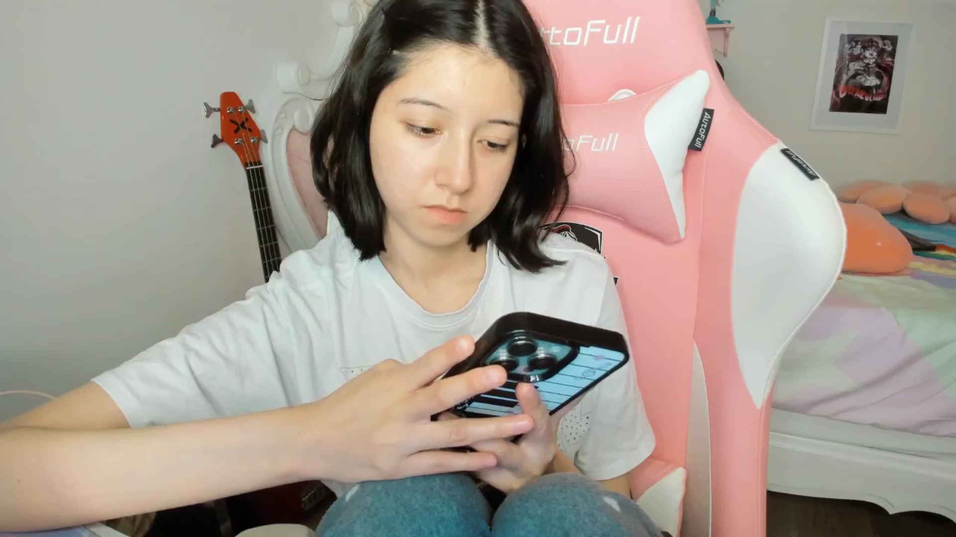 Gallery image thumbnail from Cherrycute666's myfreecams stream on, 03/13/2026, 04:01 image 2 of 20
