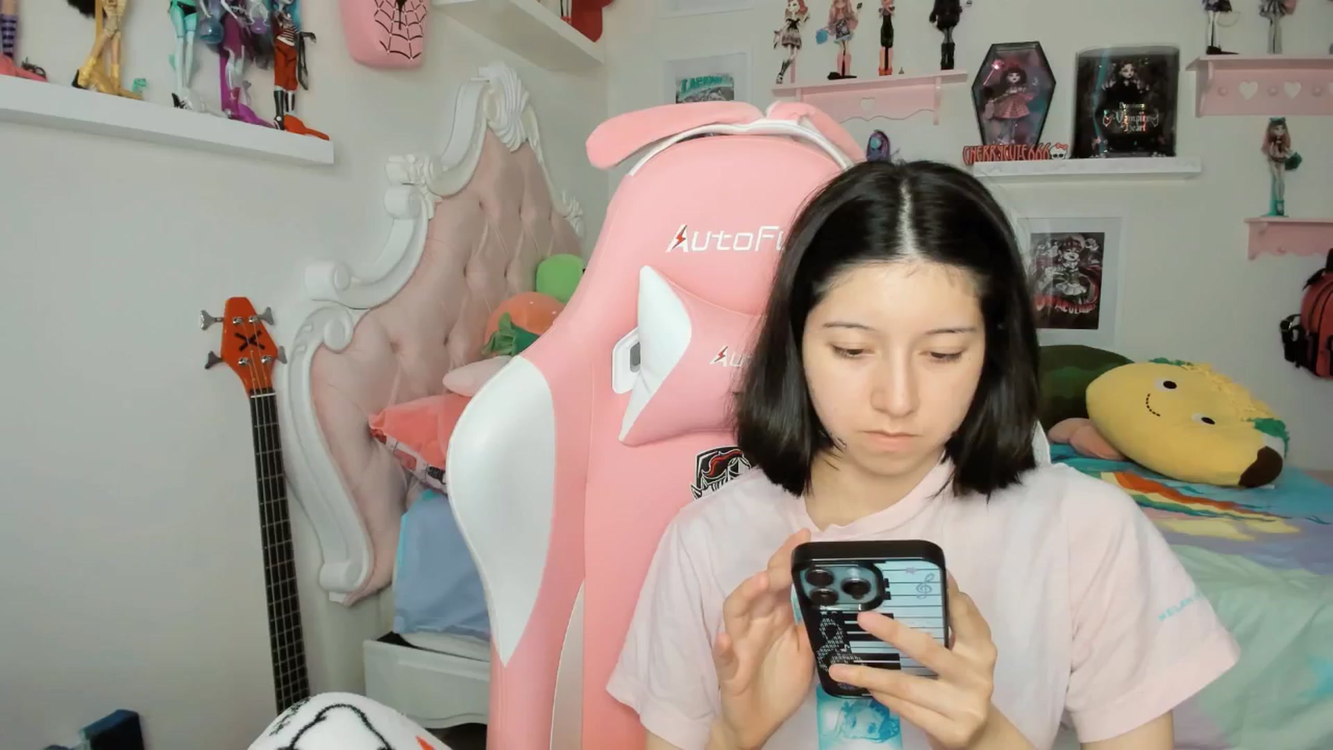 Gallery image thumbnail from Cherrycute666's myfreecams stream on, 03/14/2026, 02:02 image 1 of 20