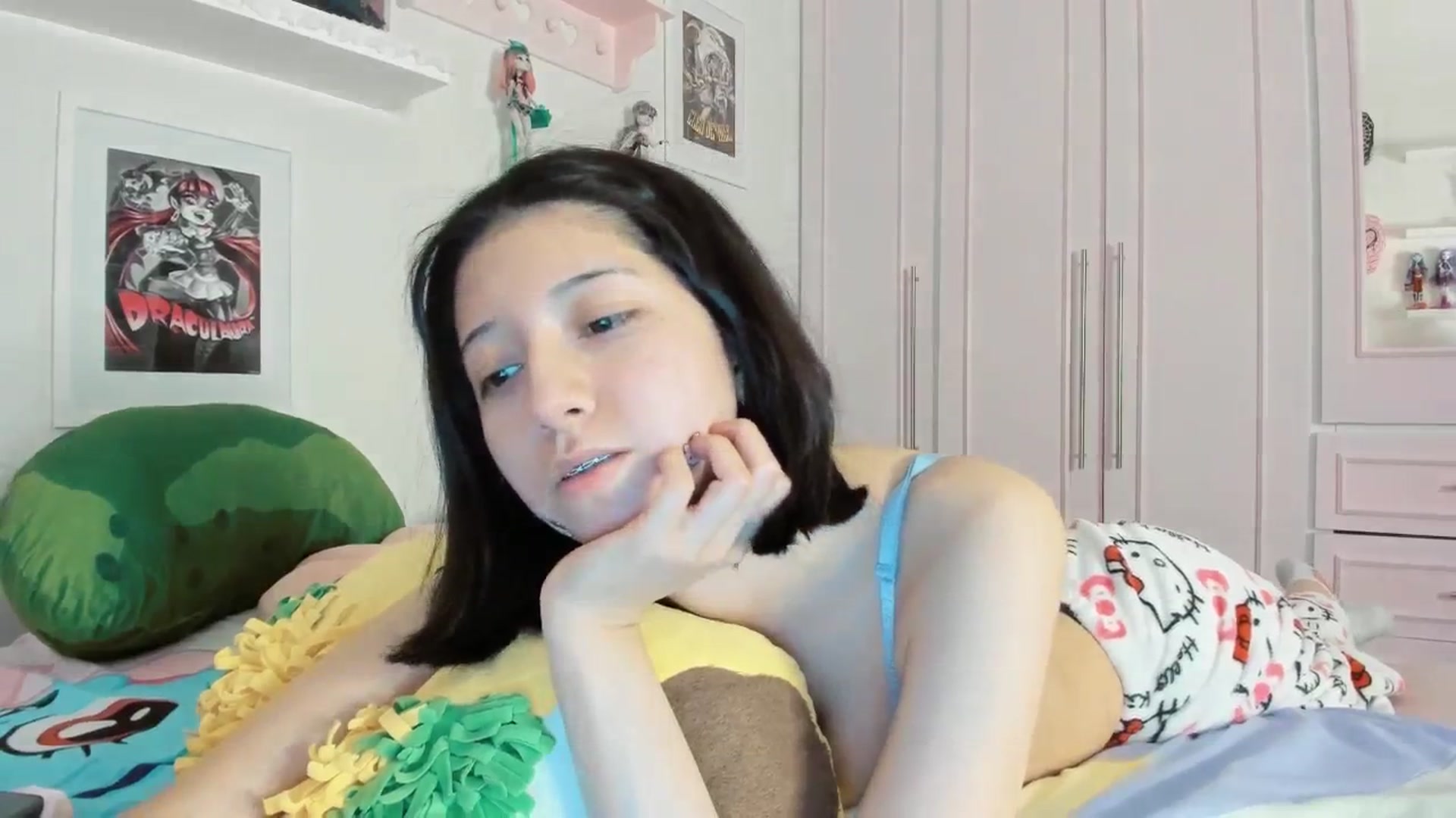 Gallery image thumbnail from Cherrycute666's myfreecams stream on, 03/14/2026, 02:02 image 13 of 20