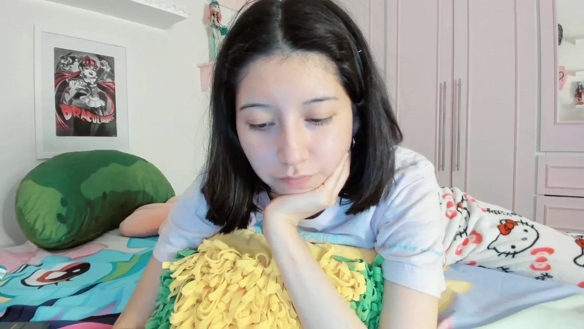 Gallery image thumbnail from Cherrycute666's myfreecams stream on, 03/14/2026, 02:02 image 18 of 20
