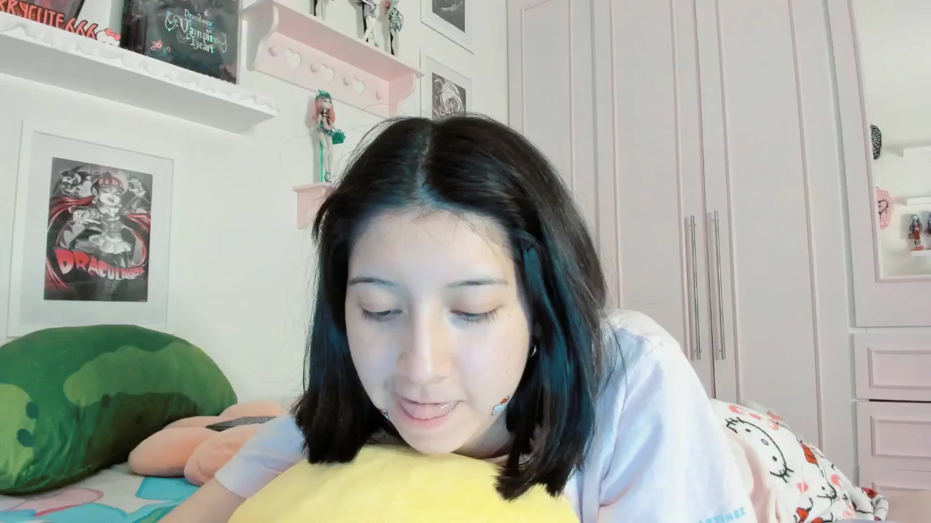 Gallery image thumbnail from Cherrycute666's myfreecams stream on, 03/14/2026, 06:55 image 6 of 20