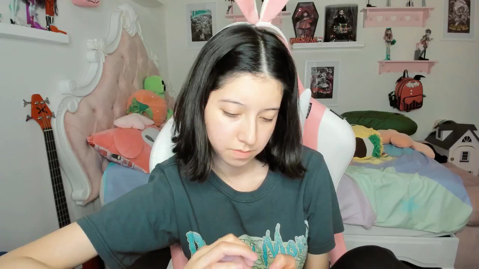 Gallery image thumbnail from Cherrycute666's myfreecams stream on, 03/15/2026, 08:34 image 6 of 20