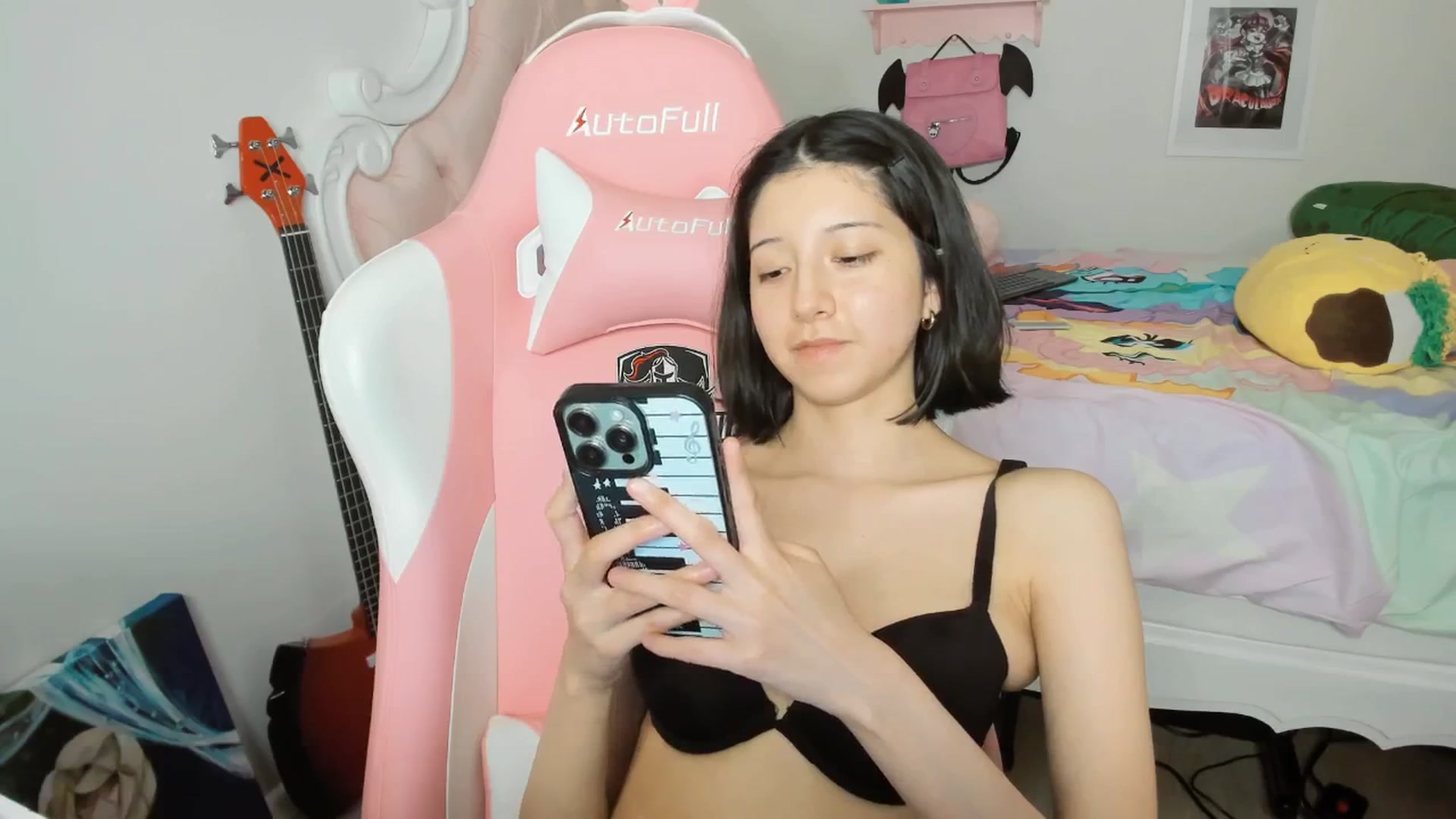 Gallery image thumbnail from Cherrycute666's myfreecams stream on, 03/15/2026, 08:34 image 13 of 20