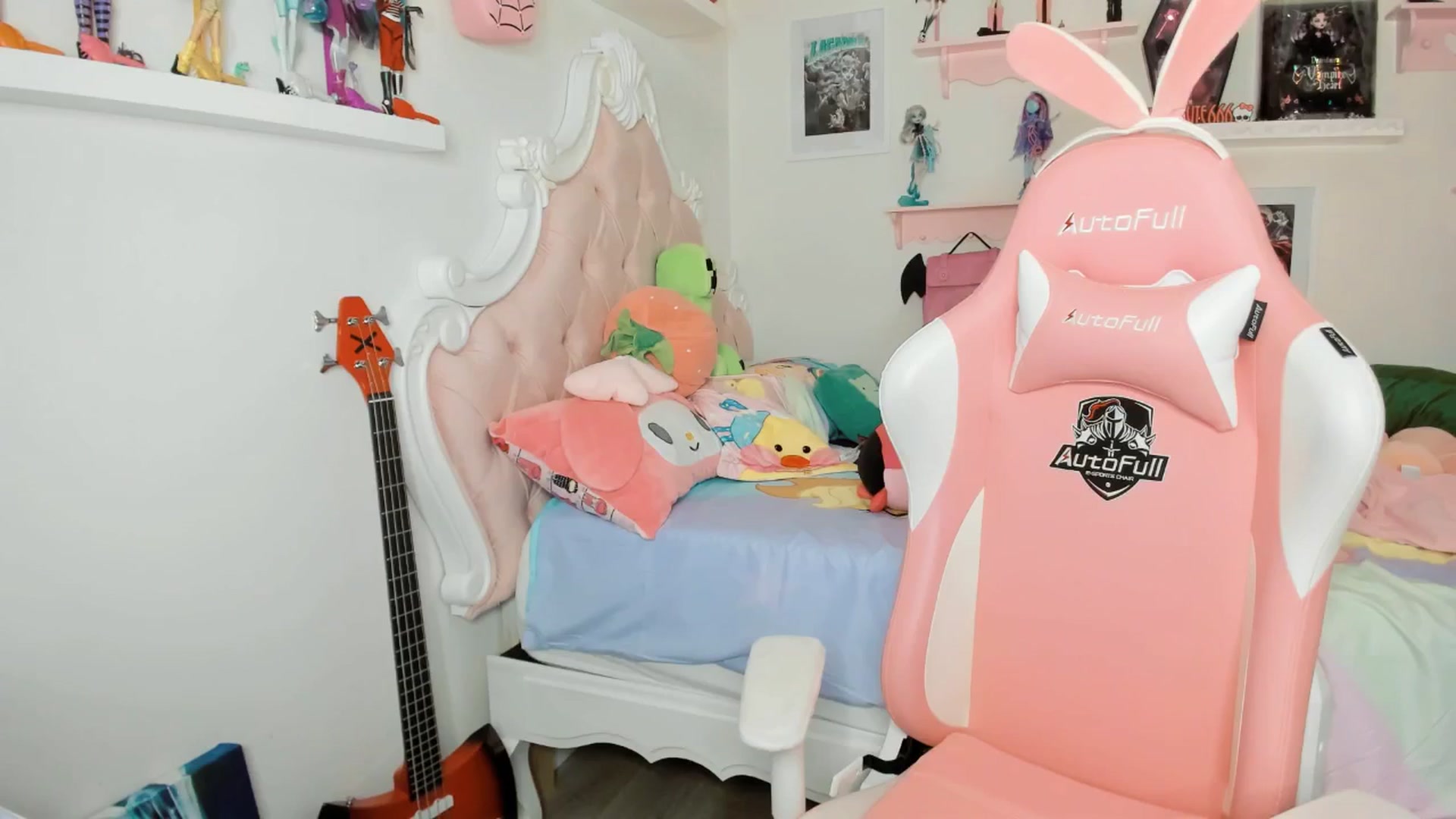 Gallery image thumbnail from Cherrycute666's myfreecams stream on, 03/16/2026, 05:12 image 8 of 20
