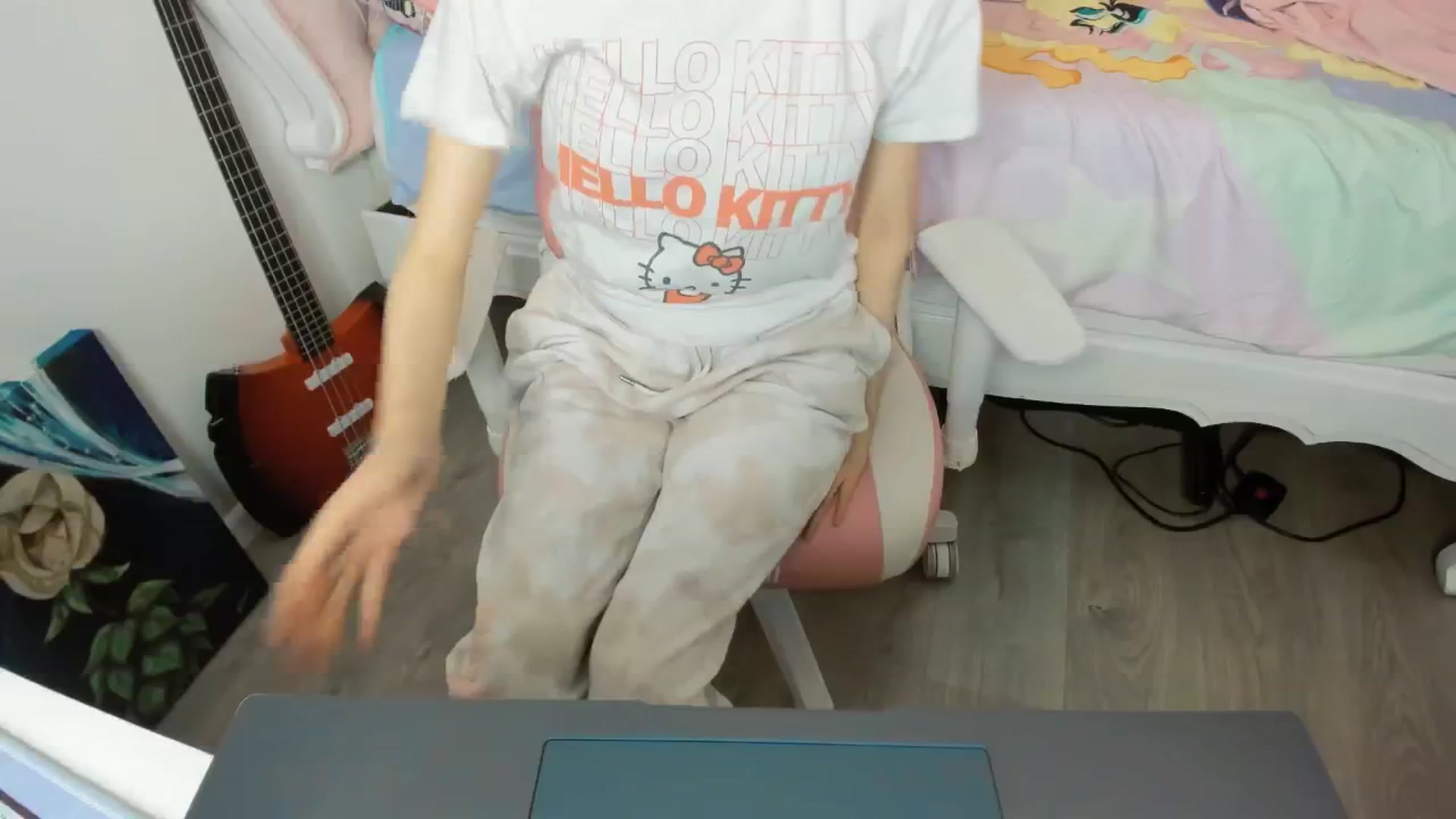 Gallery image thumbnail from Cherrycute666's myfreecams stream on, 03/16/2026, 05:12 image 17 of 20