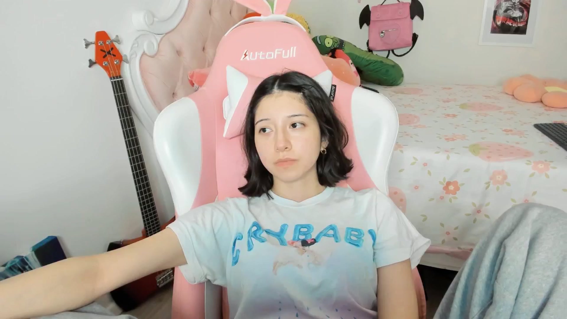 Gallery image thumbnail from Cherrycute666's myfreecams stream on, 03/18/2026, 05:35 image 3 of 20