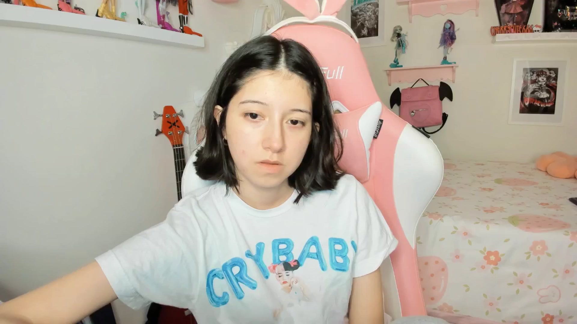 Gallery image thumbnail from Cherrycute666's myfreecams stream on, 03/18/2026, 05:35 image 13 of 20