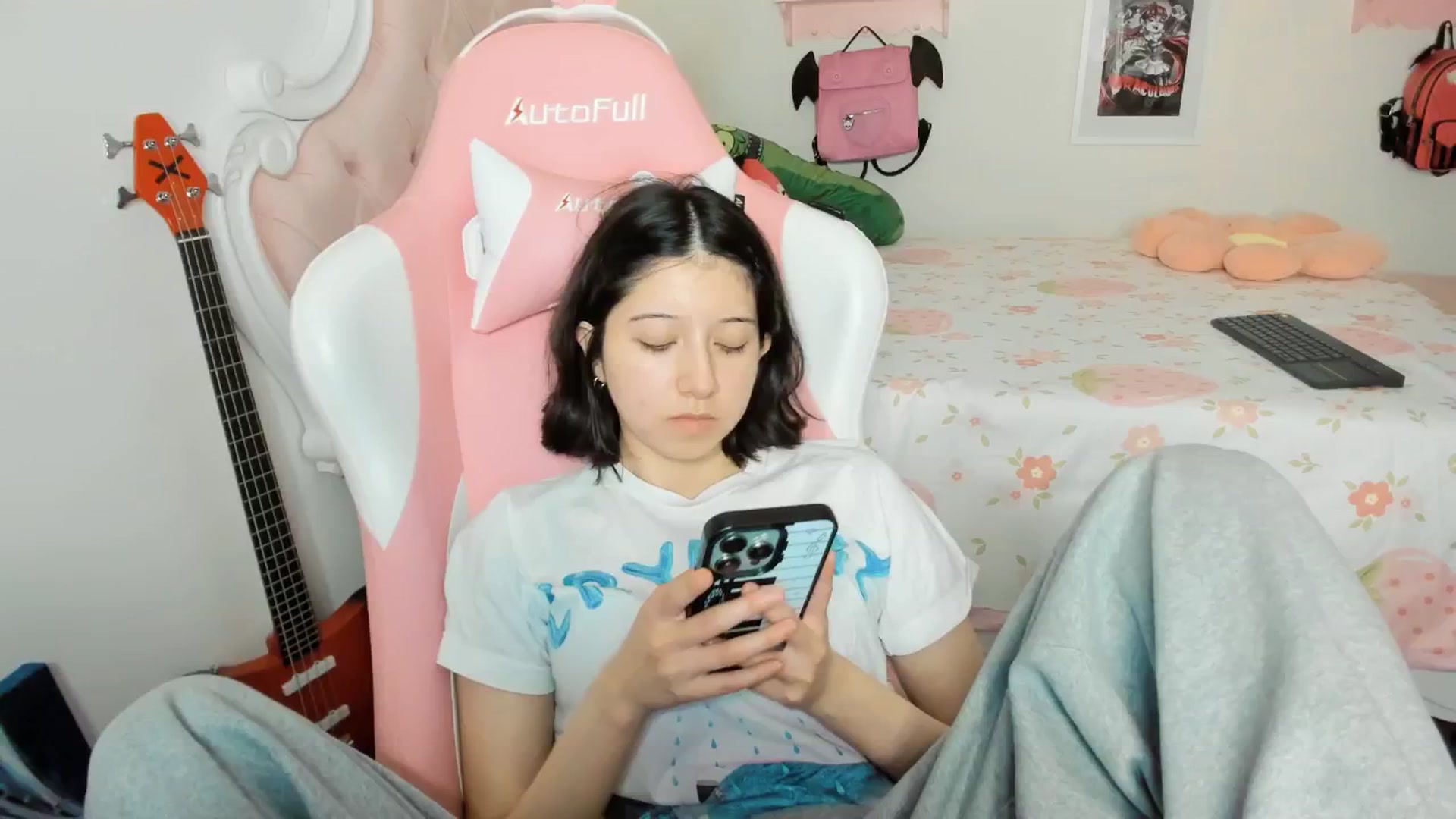 Gallery image thumbnail from Cherrycute666's myfreecams stream on, 03/18/2026, 05:35 image 20 of 20