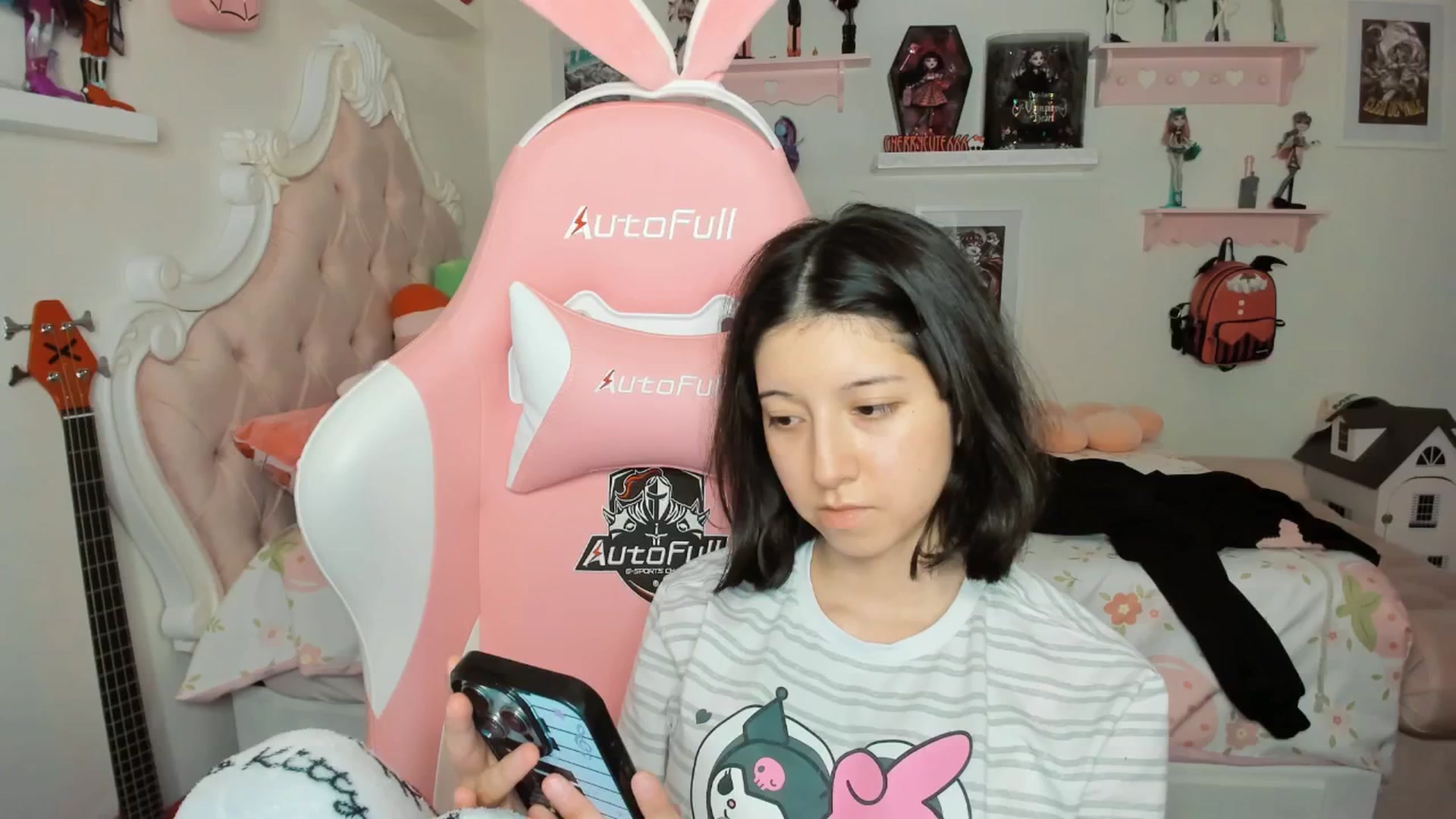 Gallery image thumbnail from Cherrycute666's myfreecams stream on, 03/19/2026, 05:06 image 5 of 20