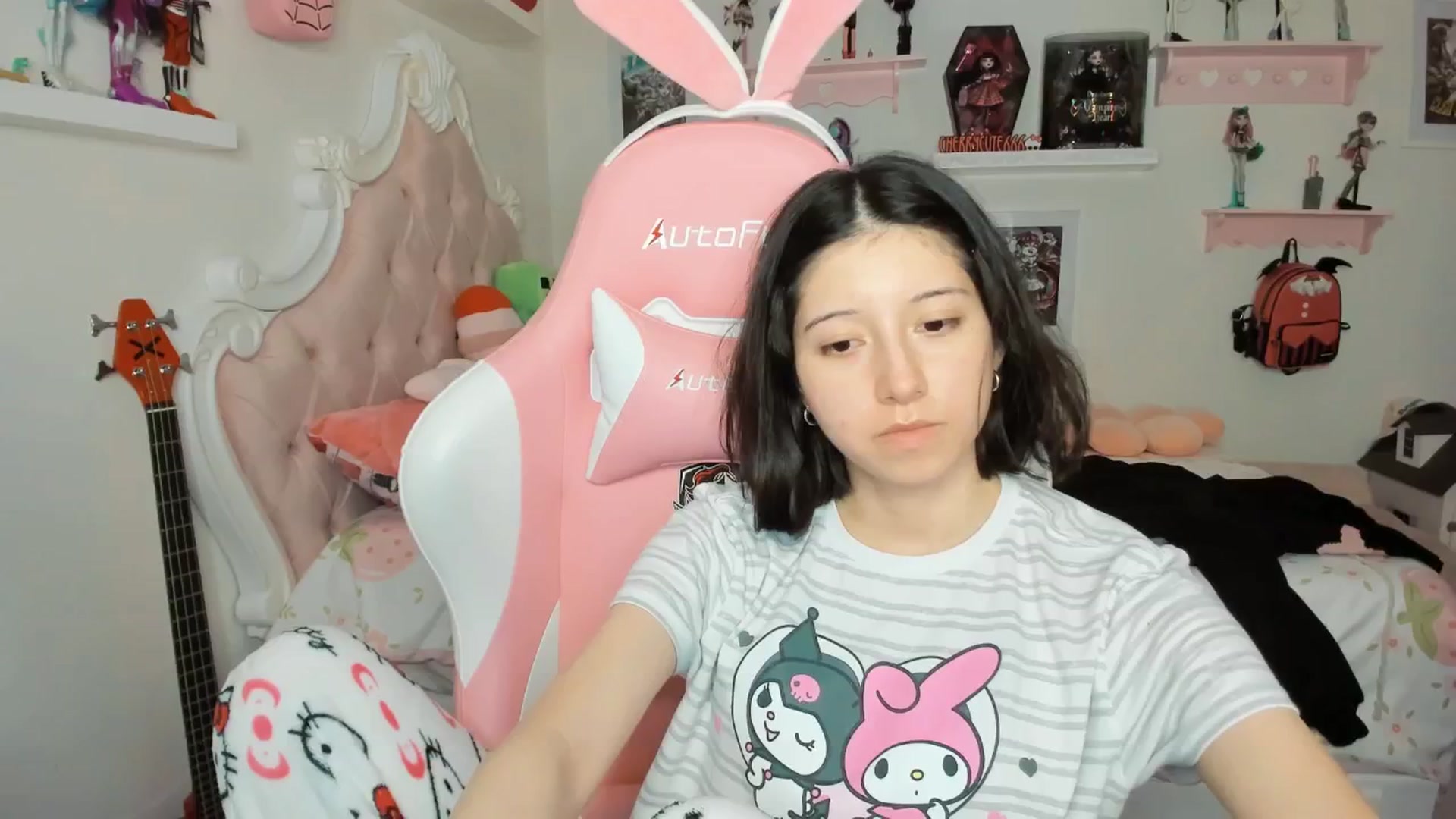 Gallery image thumbnail from Cherrycute666's myfreecams stream on, 03/19/2026, 05:06 image 4 of 20