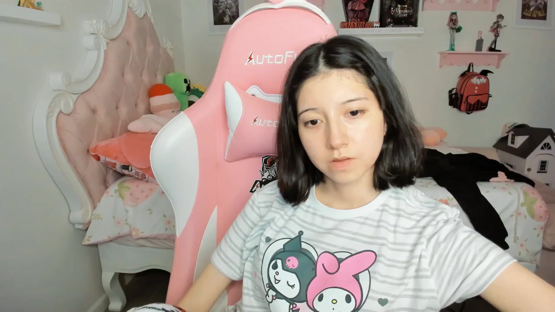 Gallery image thumbnail from Cherrycute666's myfreecams stream on, 03/19/2026, 05:06 image 16 of 20