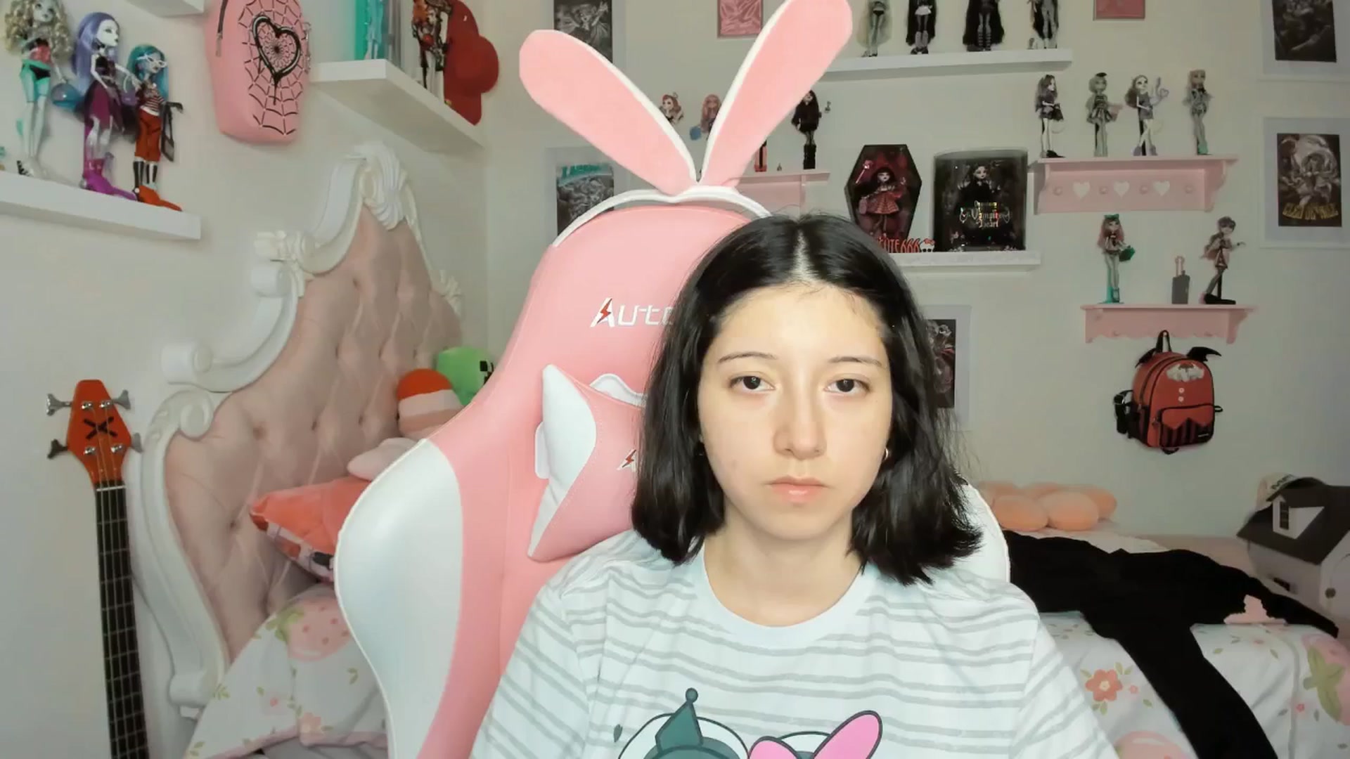 Gallery image thumbnail from Cherrycute666's myfreecams stream on, 03/19/2026, 05:06 image 1 of 20