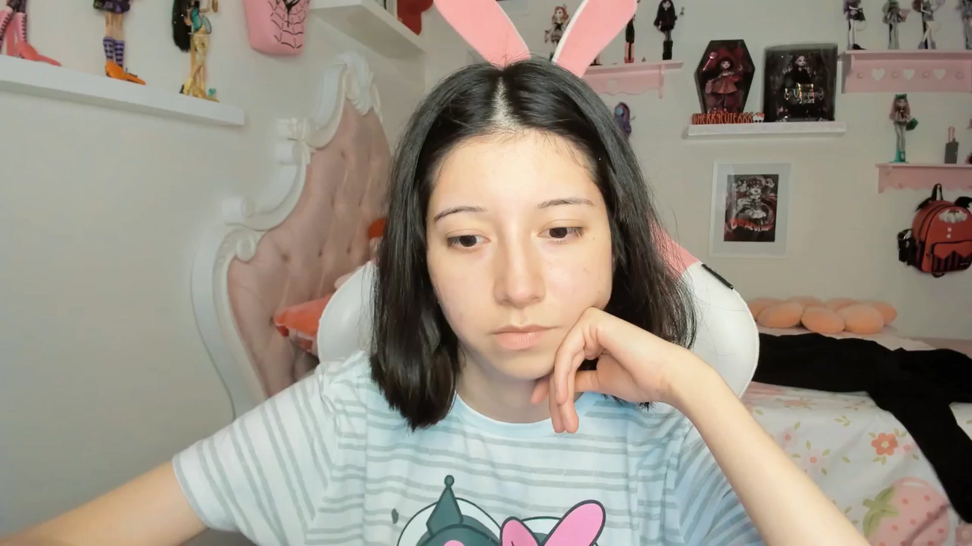 Gallery image thumbnail from Cherrycute666's myfreecams stream on, 03/19/2026, 05:06 image 14 of 20