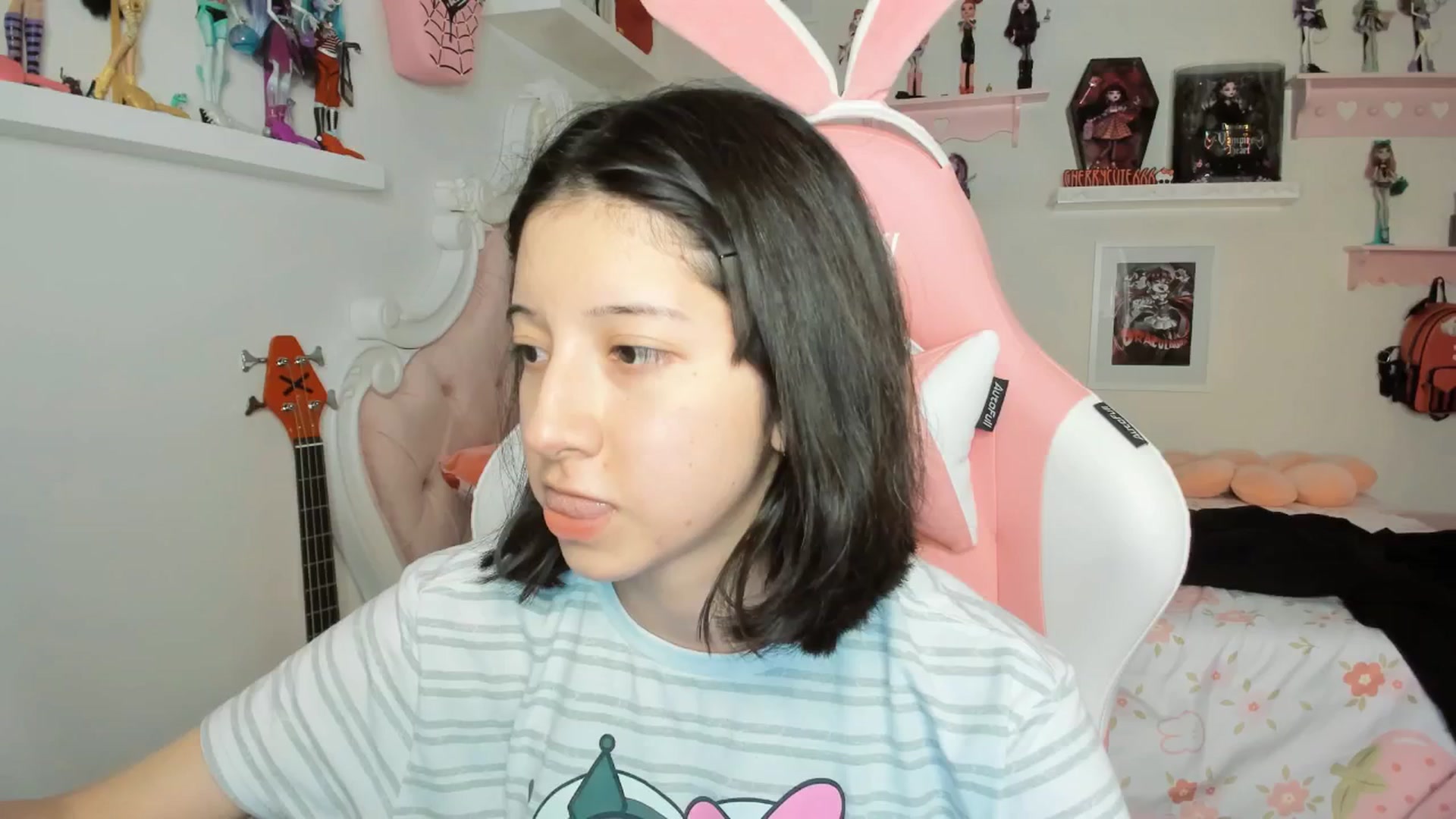 Gallery image thumbnail from Cherrycute666's myfreecams stream on, 03/19/2026, 05:06 image 8 of 20