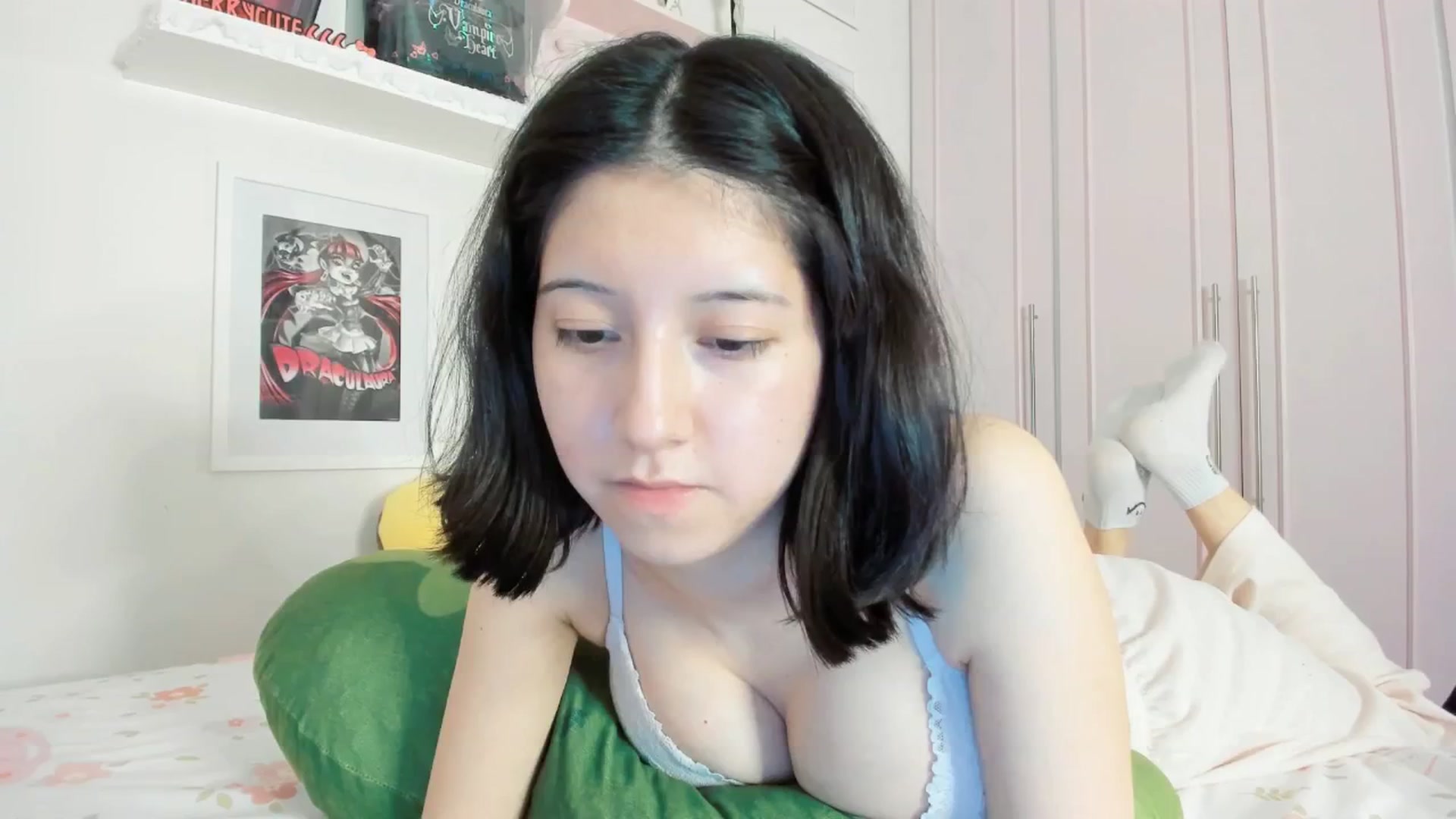 Gallery image thumbnail from Cherrycute666's myfreecams stream on, 03/20/2026, 08:09 image 18 of 20