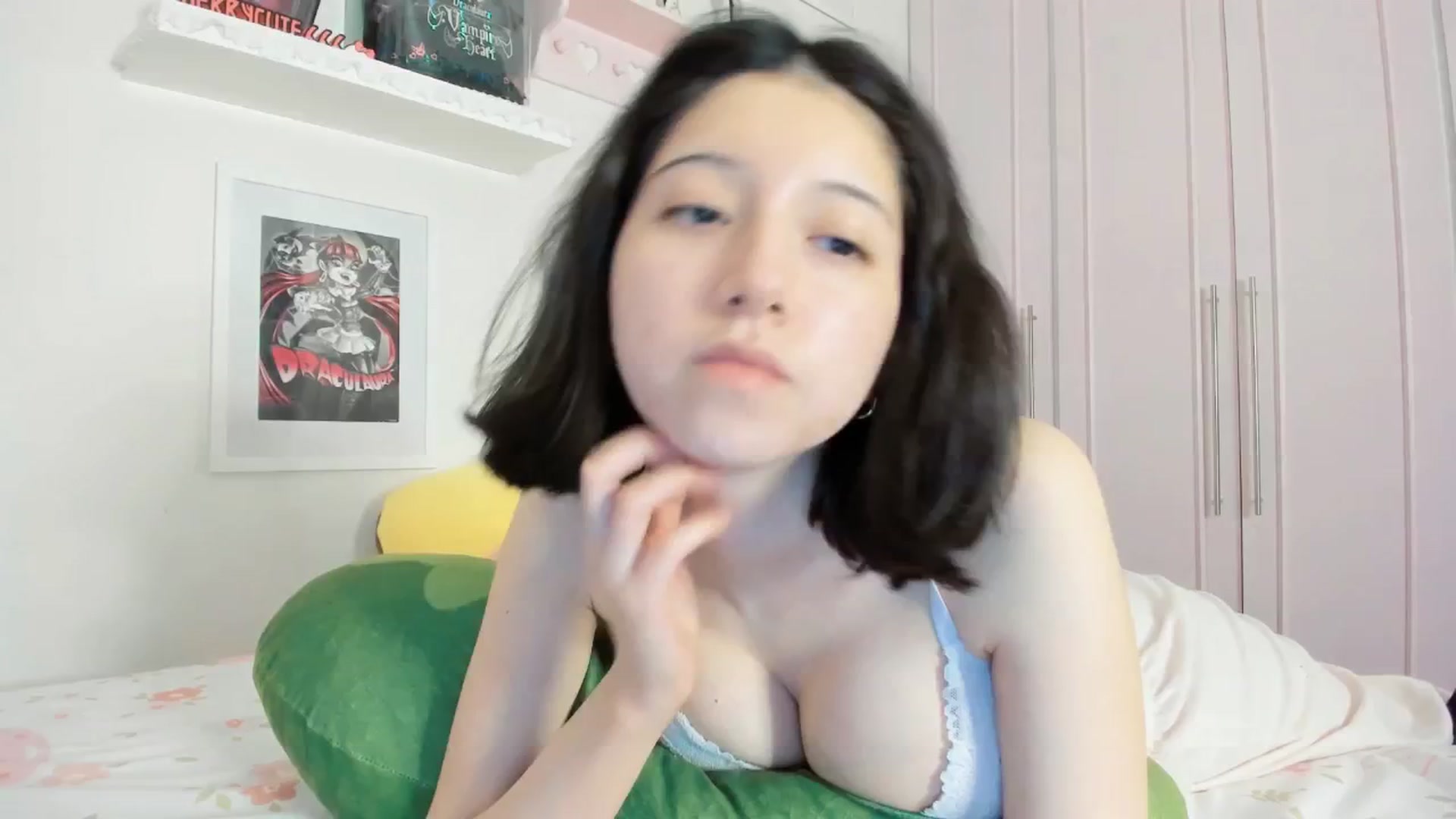 Gallery image thumbnail from Cherrycute666's myfreecams stream on, 03/20/2026, 08:09 image 19 of 20