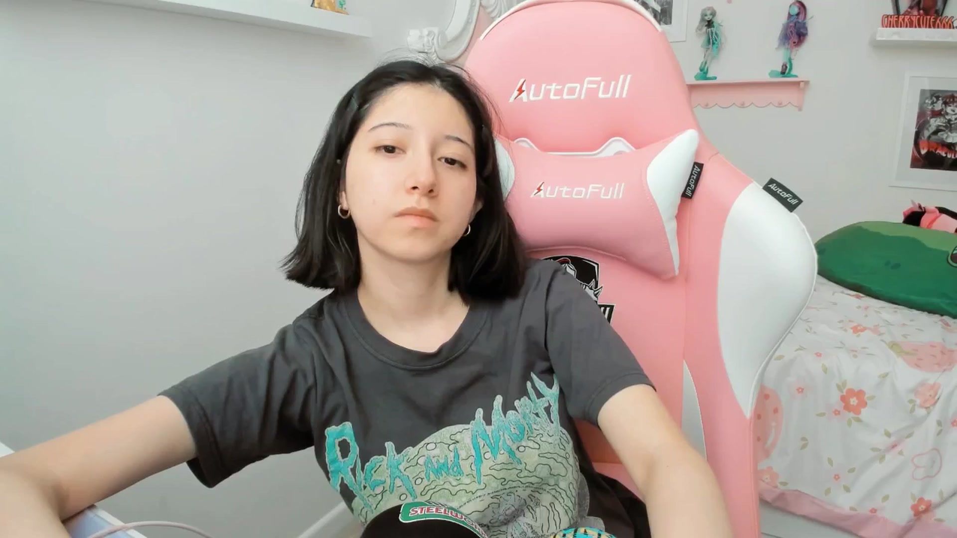 Gallery image thumbnail from Cherrycute666's myfreecams stream on, 03/23/2026, 21:25 image 19 of 20