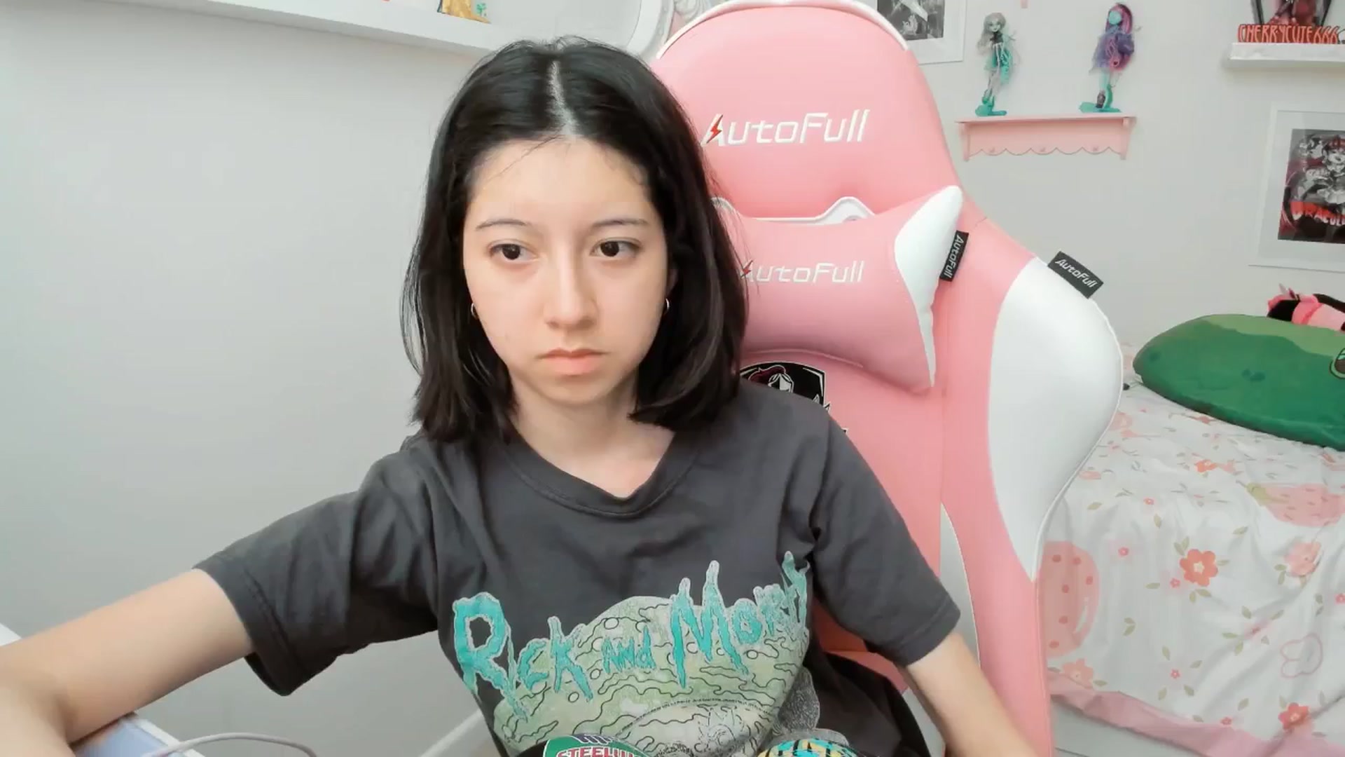 Gallery image thumbnail from Cherrycute666's myfreecams stream on, 03/23/2026, 21:25 image 16 of 20