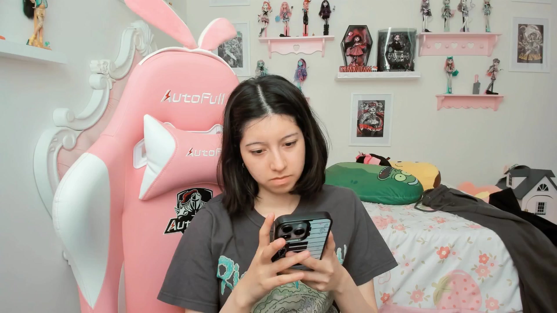 Gallery image thumbnail from Cherrycute666's myfreecams stream on, 03/23/2026, 21:25 image 10 of 20