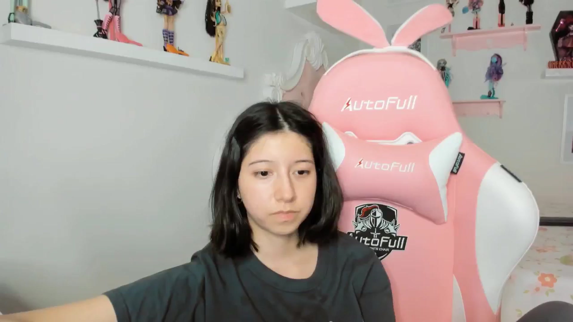 Gallery image thumbnail from Cherrycute666's myfreecams stream on, 03/24/2026, 05:00 image 11 of 20