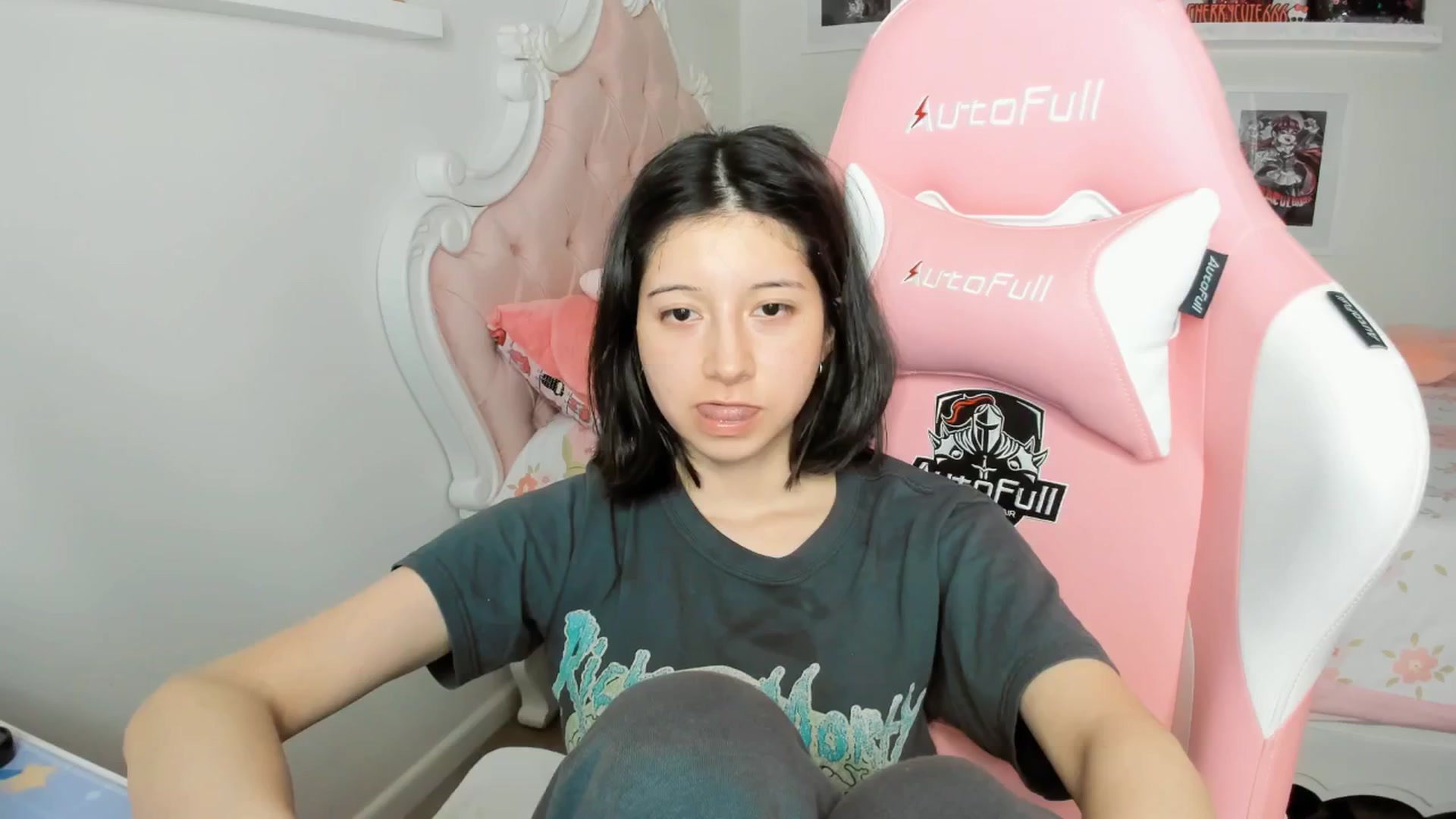 Gallery image thumbnail from Cherrycute666's myfreecams stream on, 03/24/2026, 05:00 image 15 of 20