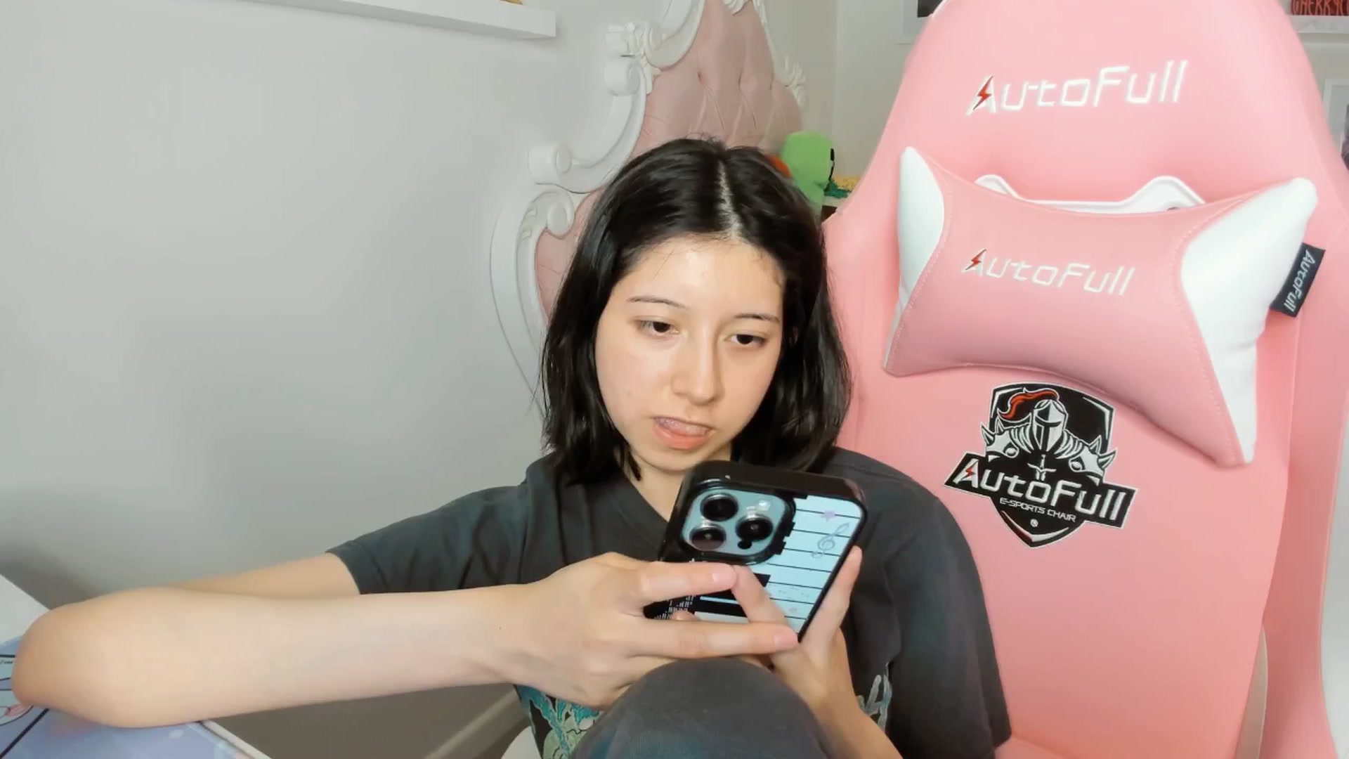 Gallery image thumbnail from Cherrycute666's myfreecams stream on, 03/24/2026, 05:00 image 13 of 20
