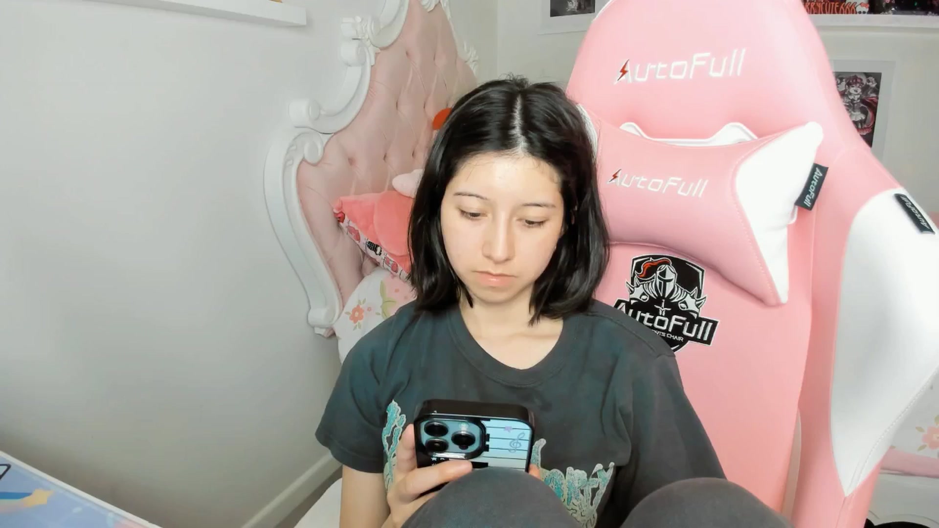 Gallery image thumbnail from Cherrycute666's myfreecams stream on, 03/24/2026, 05:00 image 14 of 20
