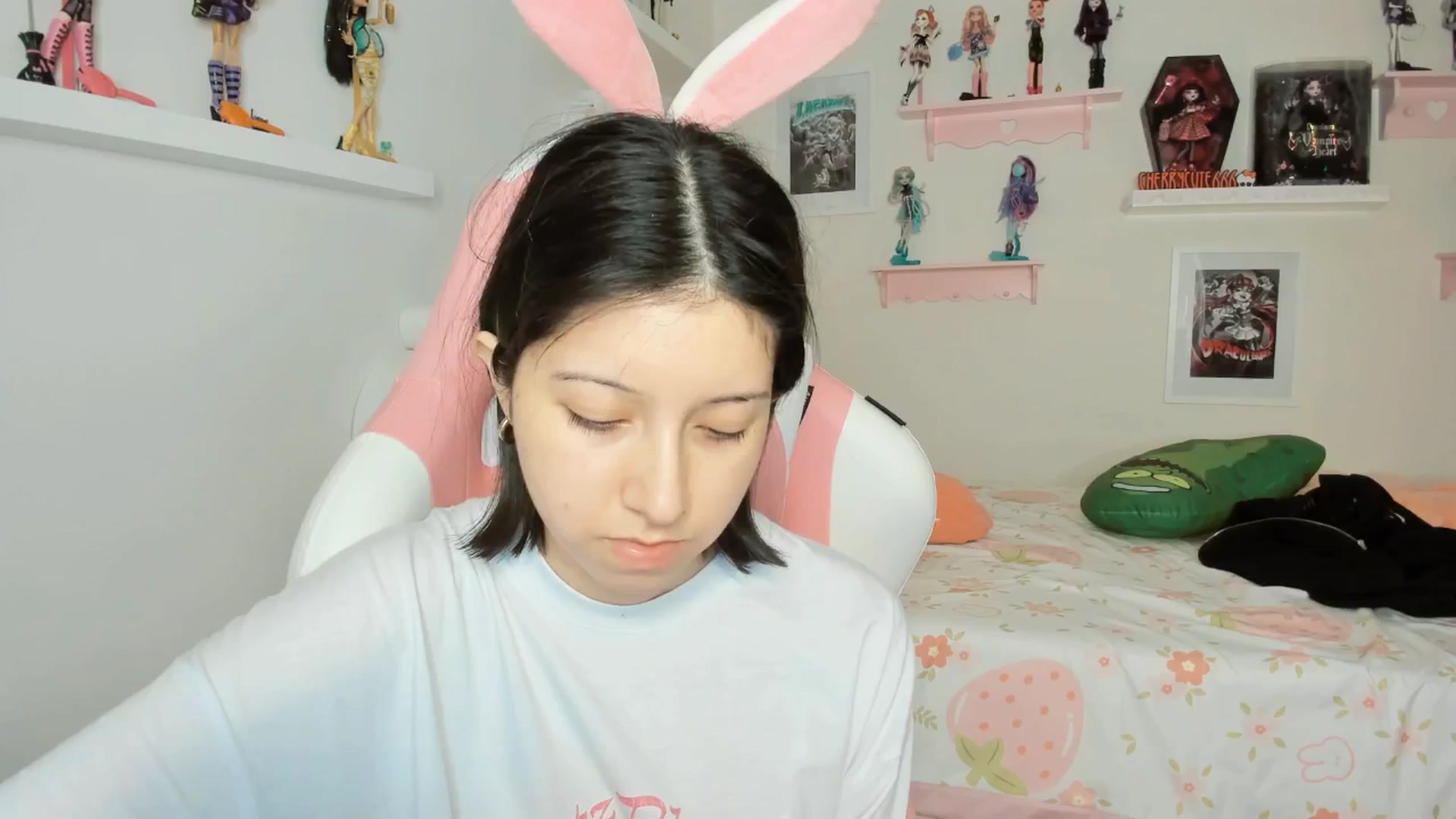 Gallery image thumbnail from Cherrycute666's myfreecams stream on, 03/25/2026, 06:56 image 19 of 20