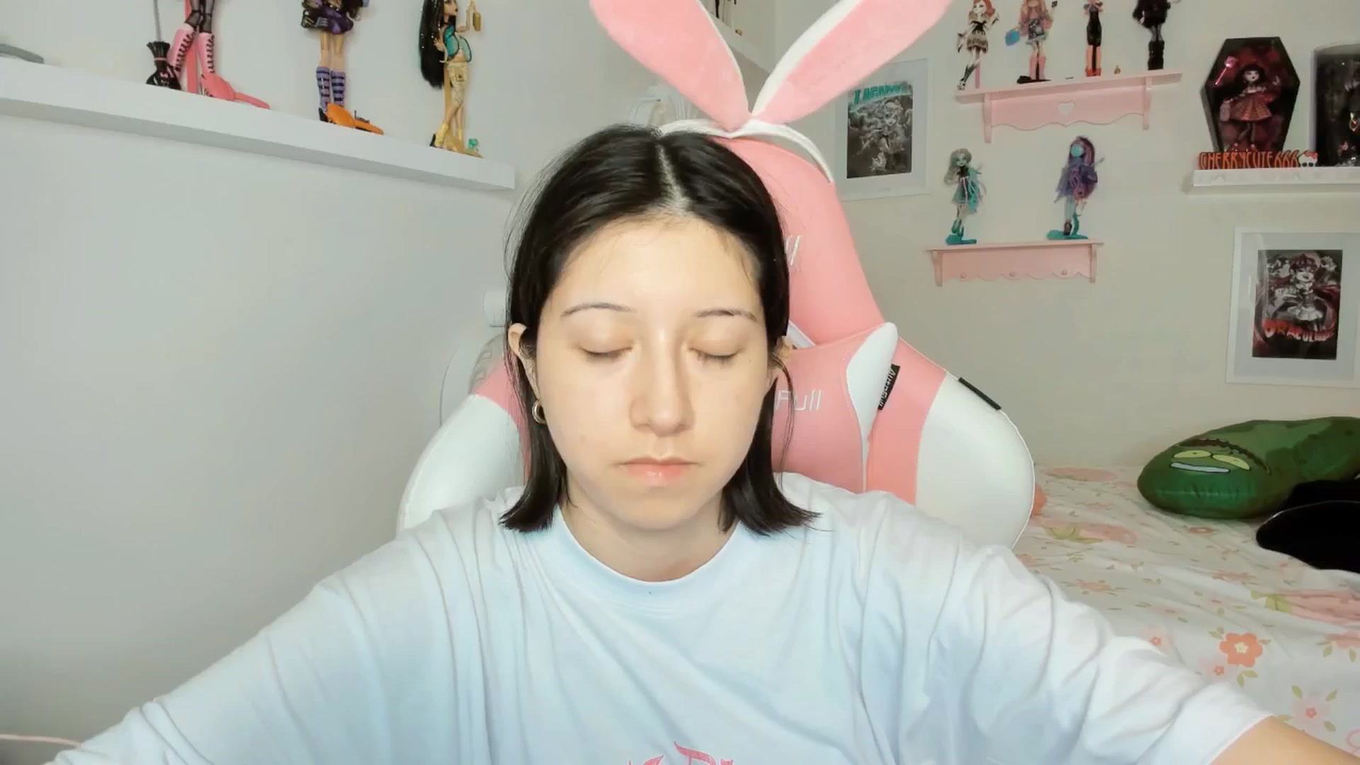 Gallery image thumbnail from Cherrycute666's myfreecams stream on, 03/25/2026, 06:56 image 20 of 20