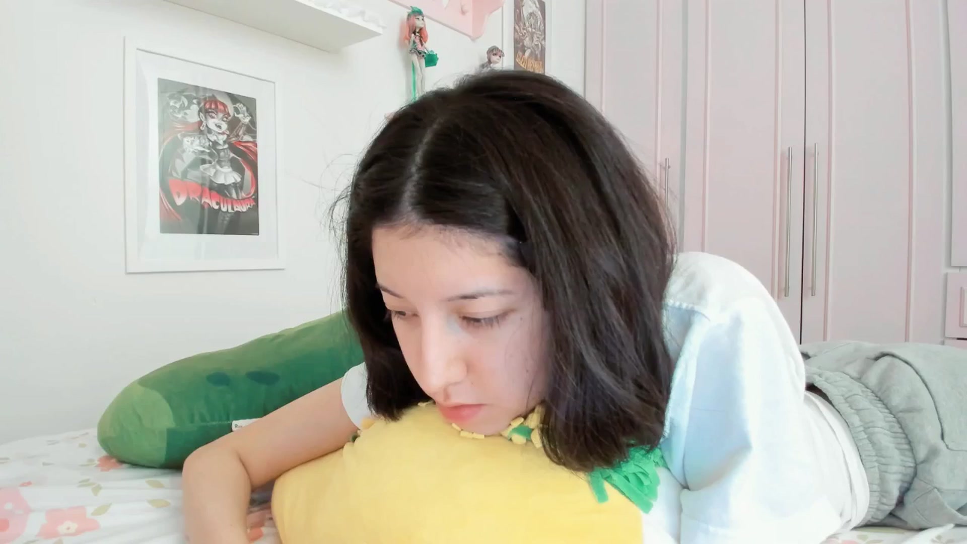 Gallery image thumbnail from Cherrycute666's myfreecams stream on, 03/26/2026, 23:08 image 17 of 20
