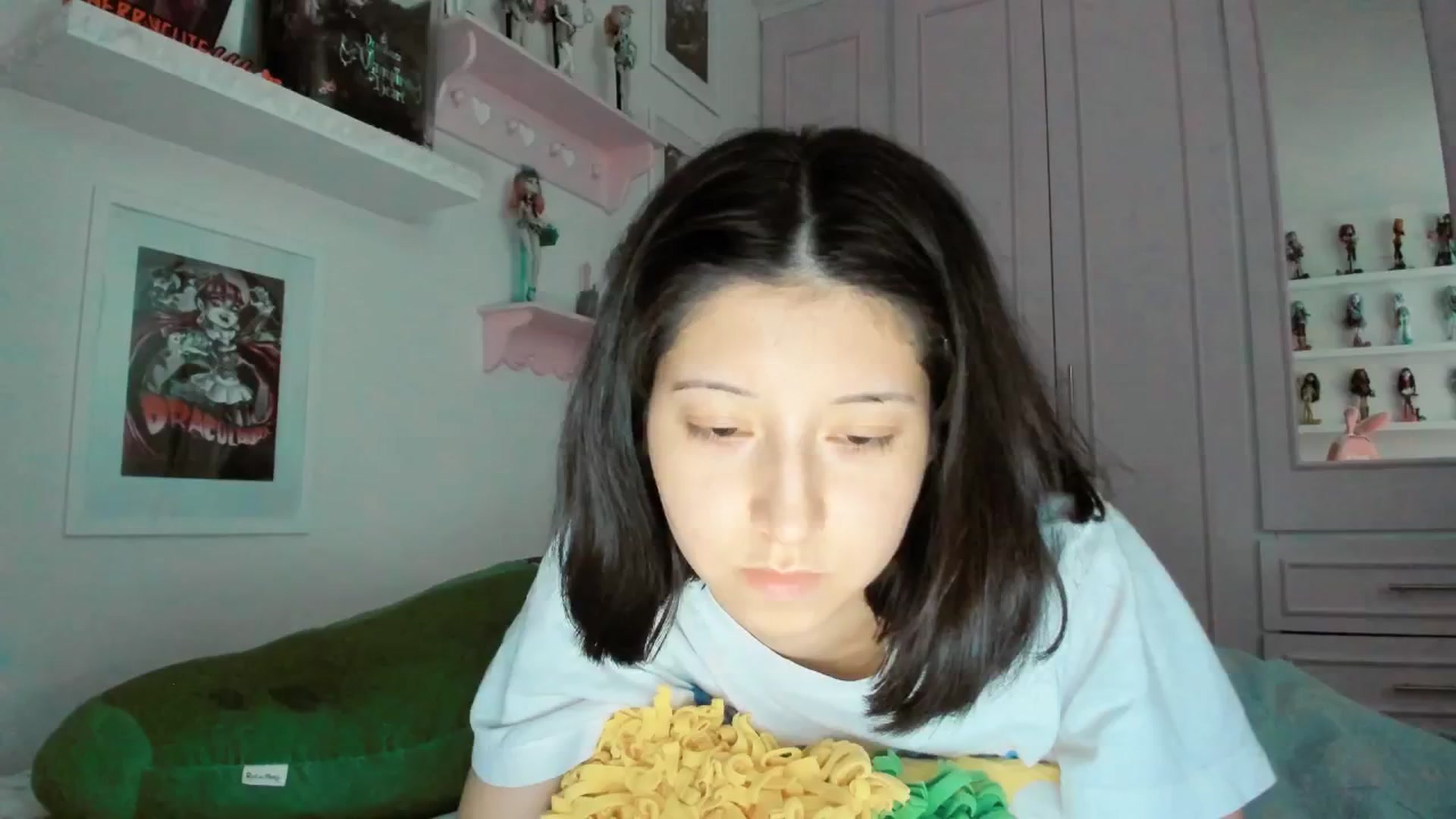 Gallery image thumbnail from Cherrycute666's myfreecams stream on, 03/27/2026, 01:39 image 5 of 20