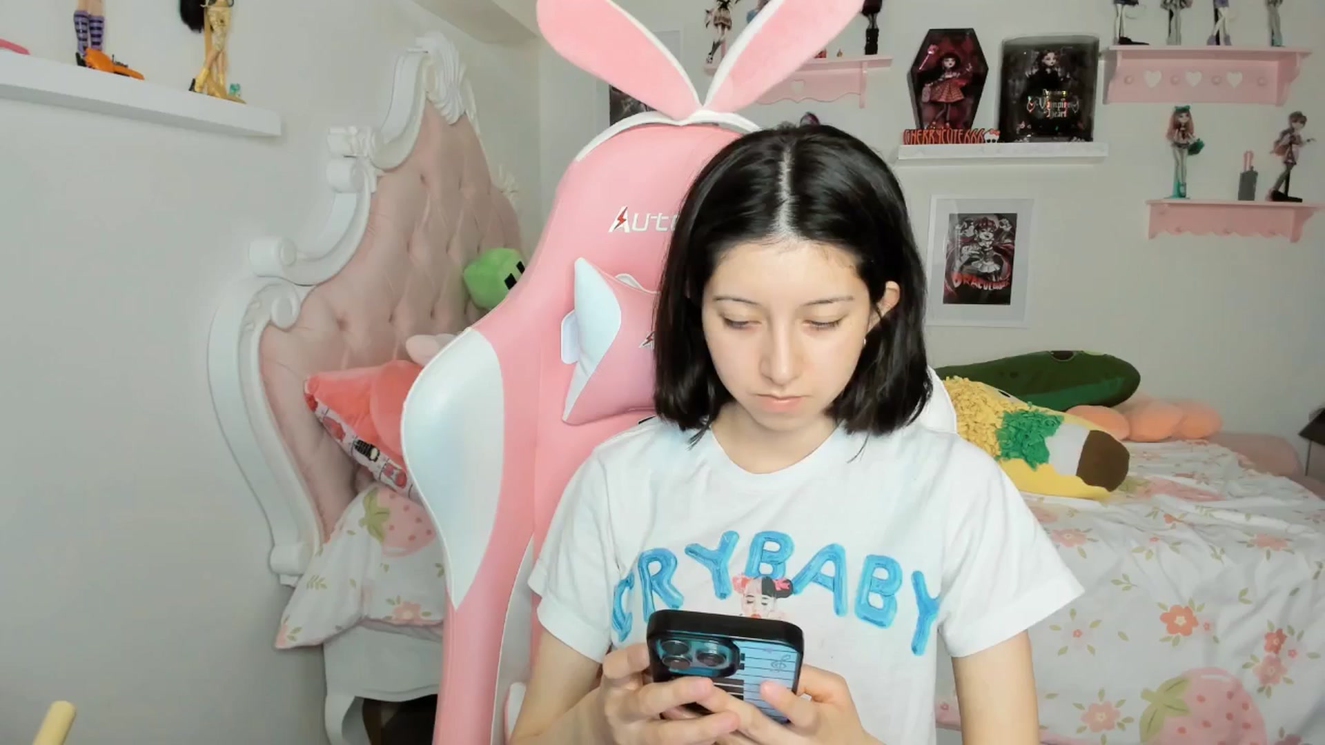Gallery image thumbnail from Cherrycute666's myfreecams stream on, 03/27/2026, 02:16 image 8 of 20