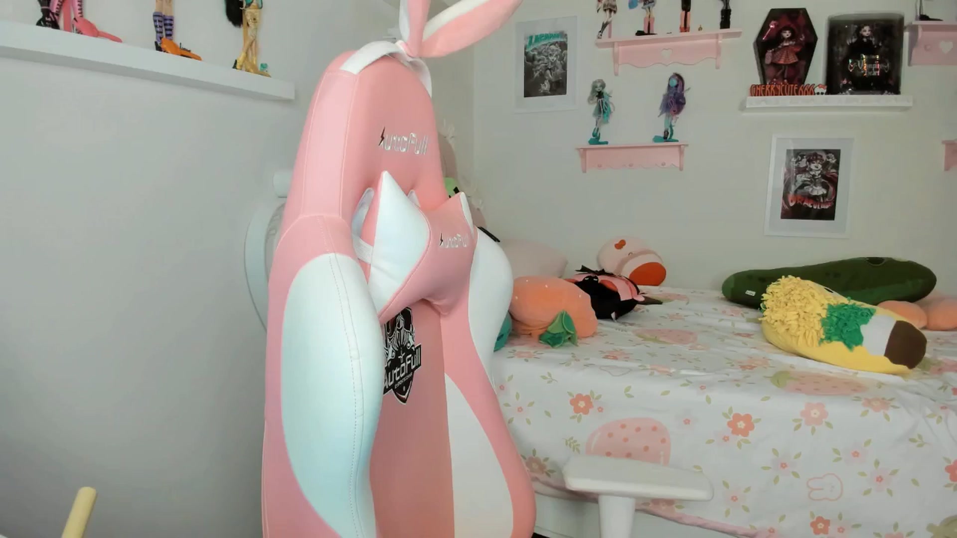 Gallery image thumbnail from Cherrycute666's myfreecams stream on, 03/27/2026, 02:16 image 16 of 20