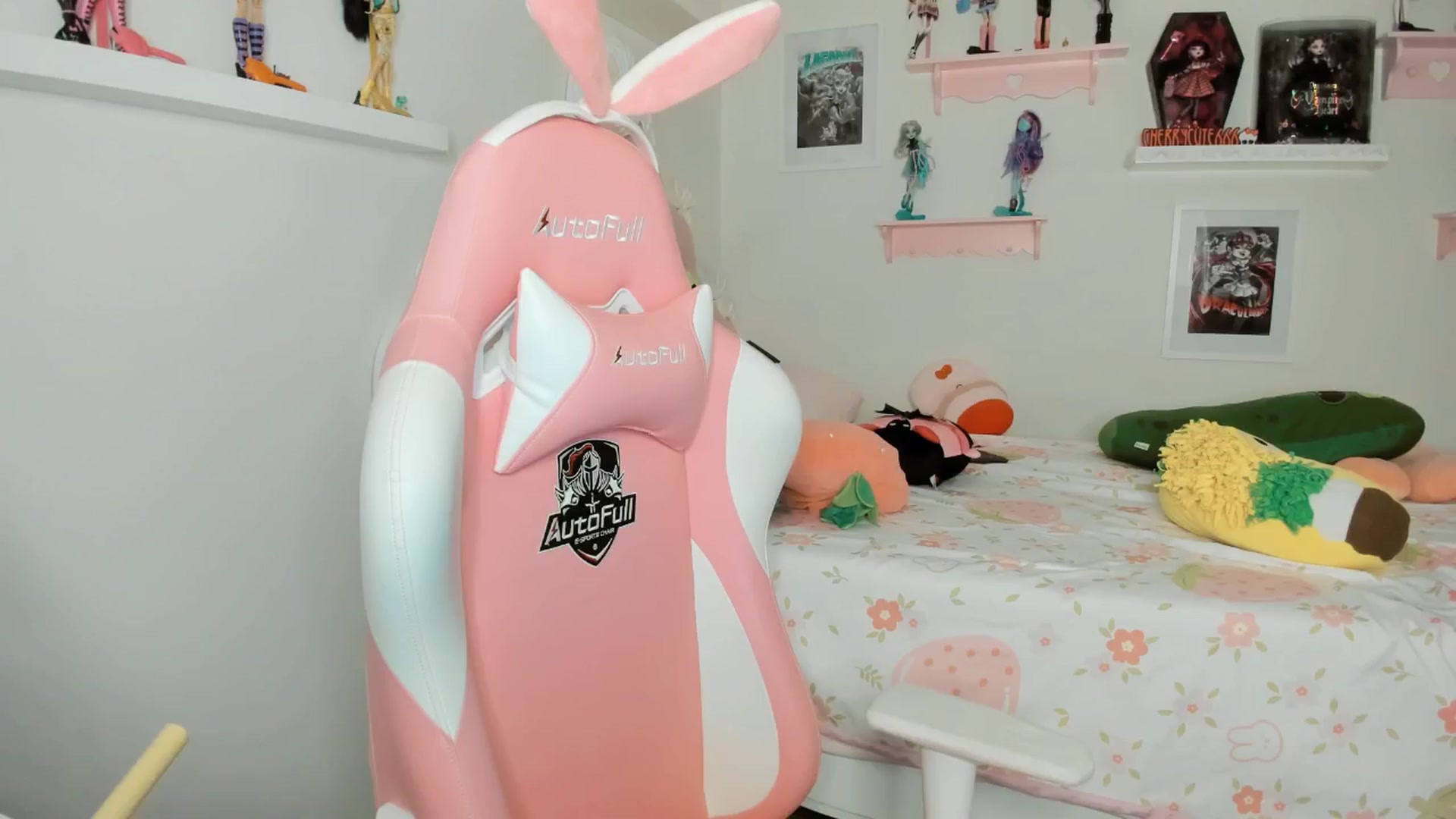 Gallery image thumbnail from Cherrycute666's myfreecams stream on, 03/27/2026, 02:16 image 20 of 20