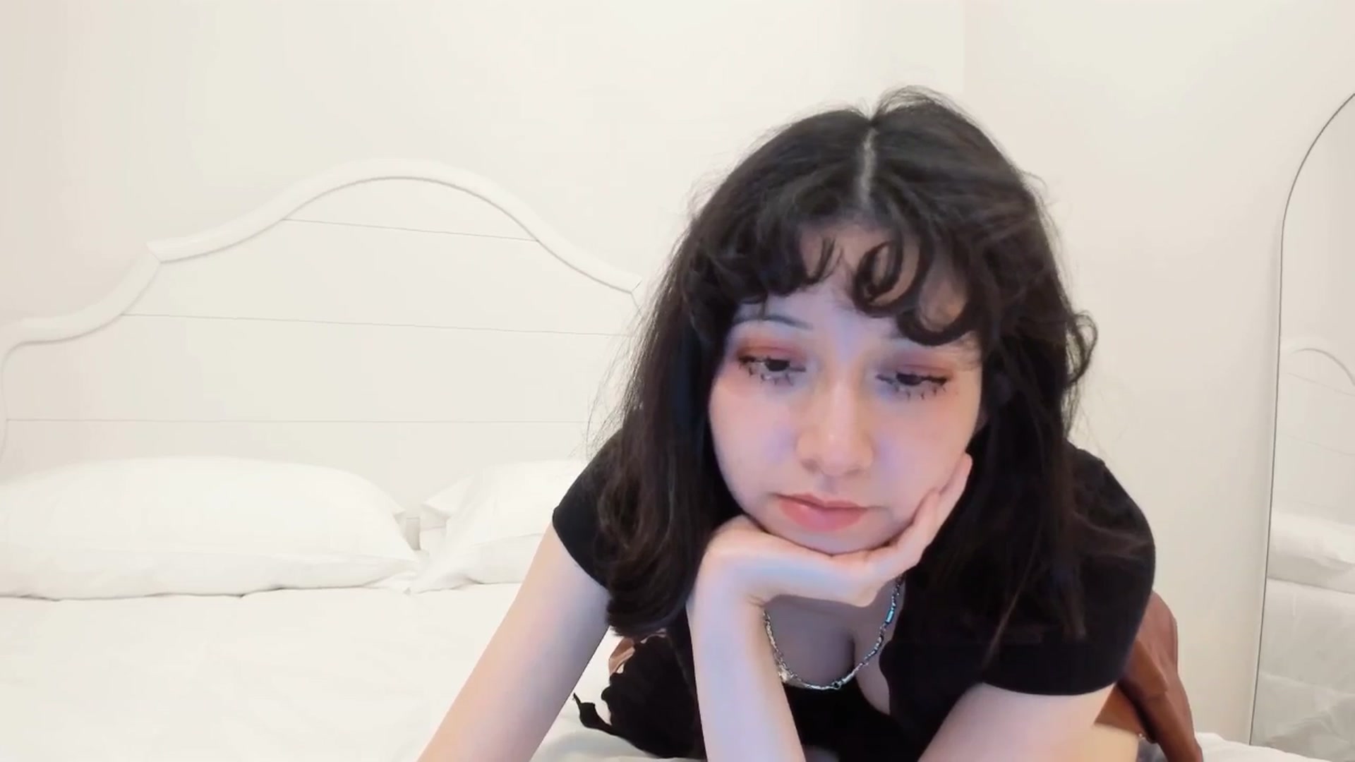 Gallery image thumbnail from Cherrycute666's myfreecams stream on, 04/12/2026, 02:57 image 10 of 20