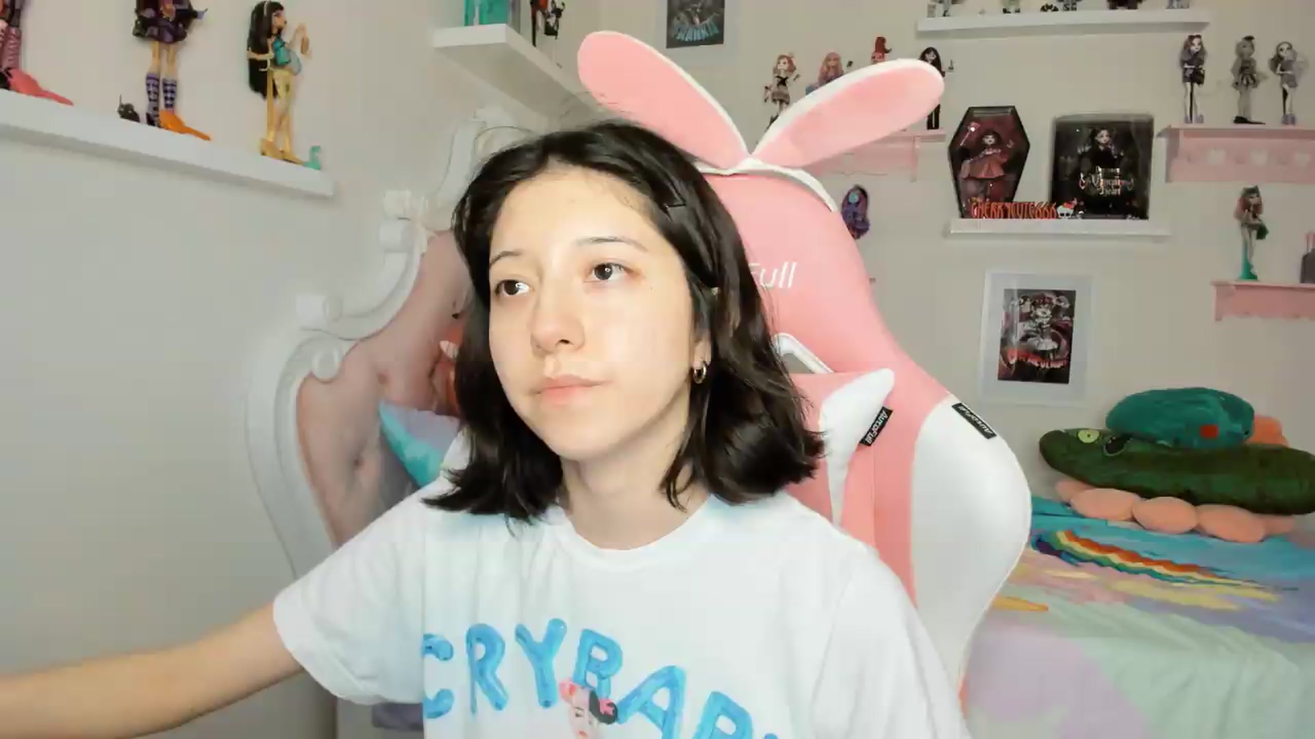 Gallery image thumbnail from Cherrycute666's myfreecams stream on, 04/22/2026, 03:54 image 5 of 20