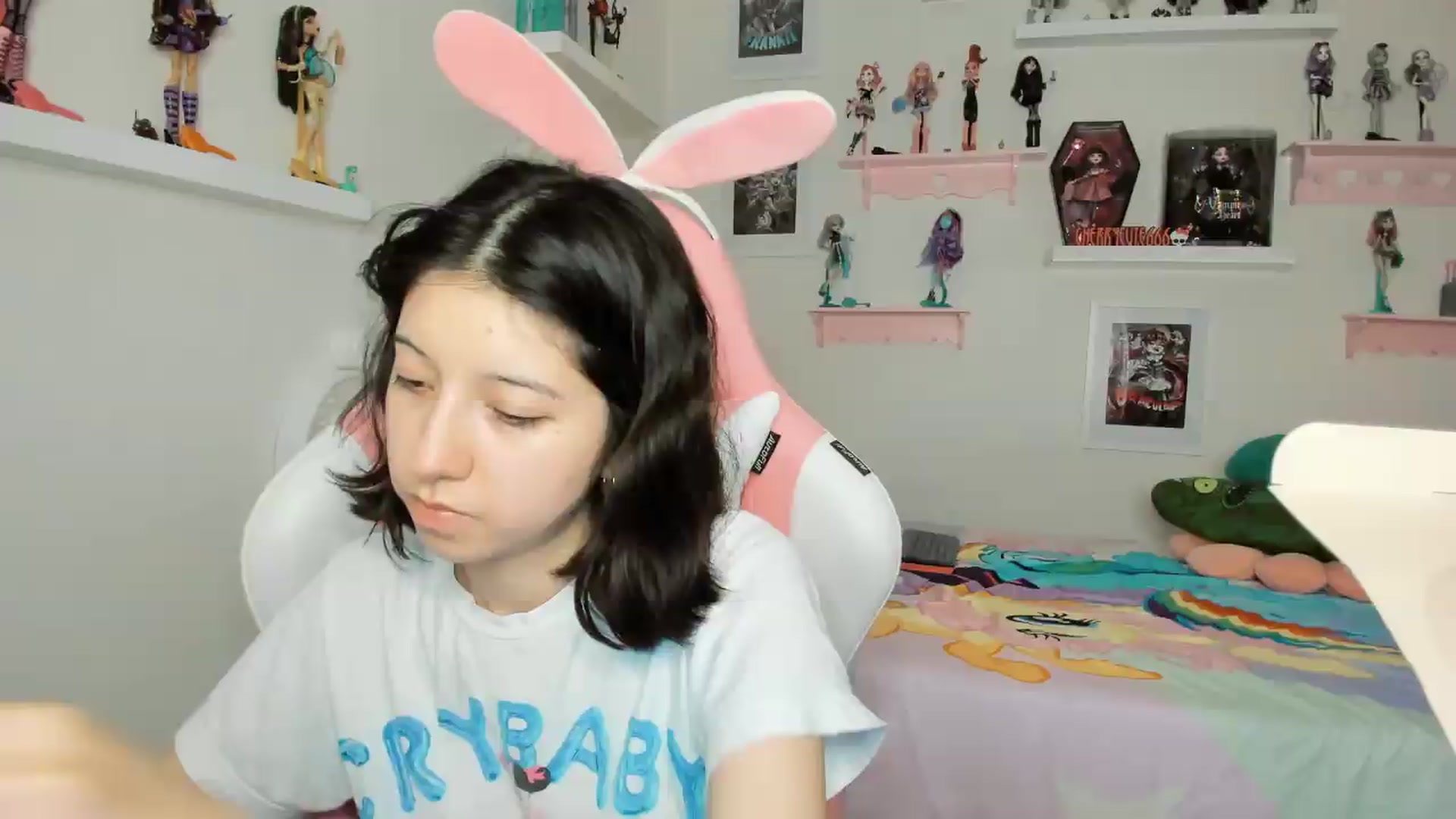 Gallery image thumbnail from Cherrycute666's myfreecams stream on, 04/22/2026, 03:54 image 11 of 20