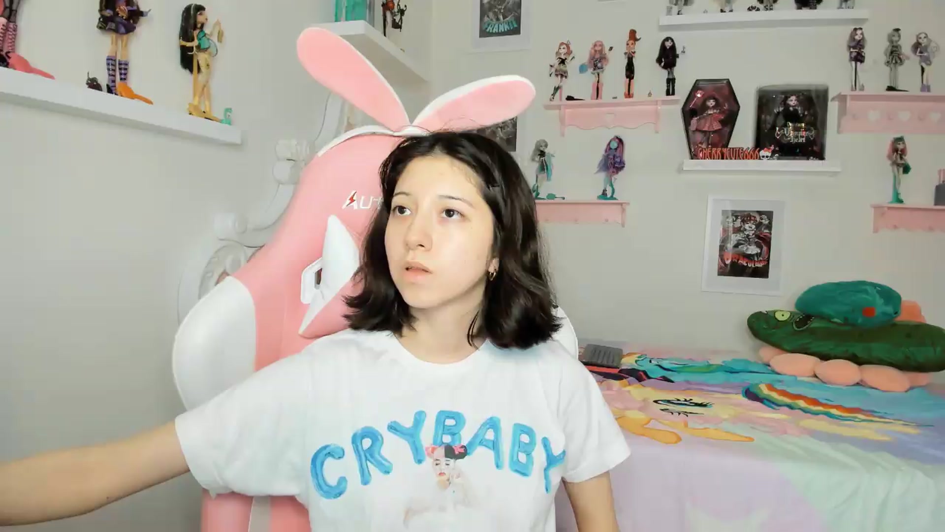 Gallery image thumbnail from Cherrycute666's myfreecams stream on, 04/22/2026, 03:54 image 8 of 20